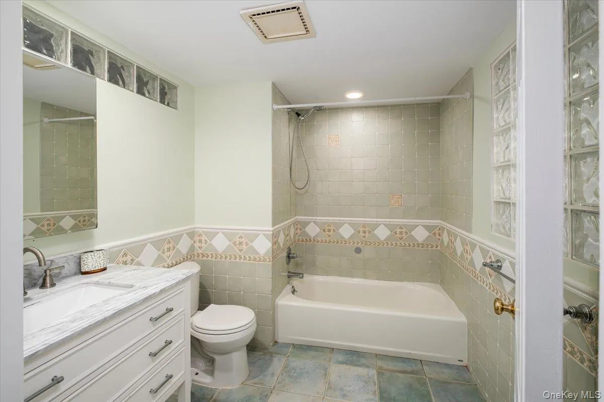 11 Baker Lane, Ramapo, NY, 10 Bedrooms Bedrooms, 16 Rooms Rooms,5 BathroomsBathrooms,Residential Sale,For Rent,Baker,0,997769 11 Baker Lane, Ramapo, NY, 10 Bedrooms Bedrooms, 16 Rooms Rooms,5 BathroomsBathrooms,Residential Sale,For Rent,Baker,0,997769