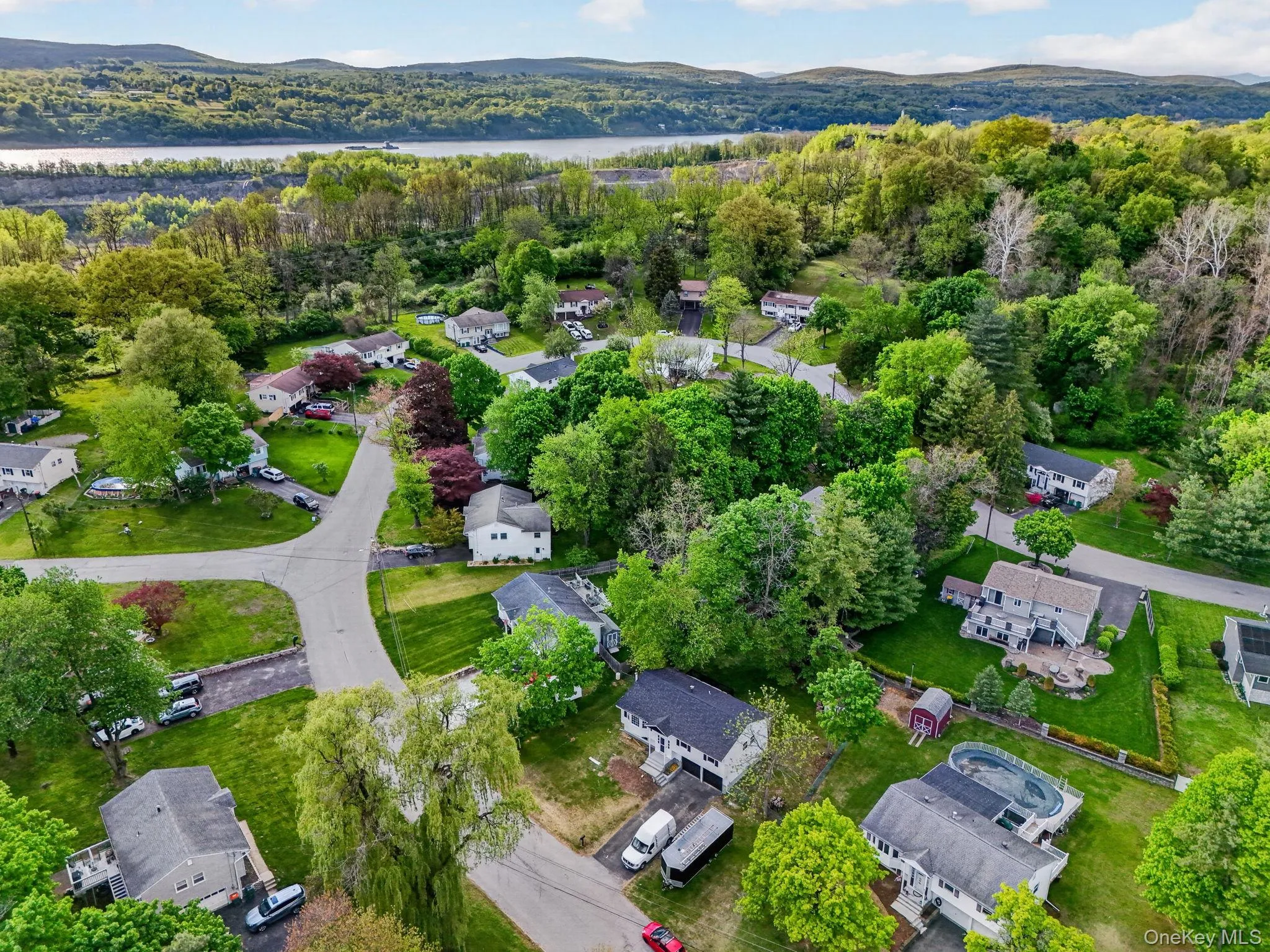 8 Mockingbird Lane, Poughkeepsie, NY, 3 Bedrooms Bedrooms, 10 Rooms Rooms,2 BathroomsBathrooms,Residential,For Rent,Mockingbird,0,997776 8 Mockingbird Lane, Poughkeepsie, NY, 3 Bedrooms Bedrooms, 10 Rooms Rooms,2 BathroomsBathrooms,Residential,For Rent,Mockingbird,0,997776