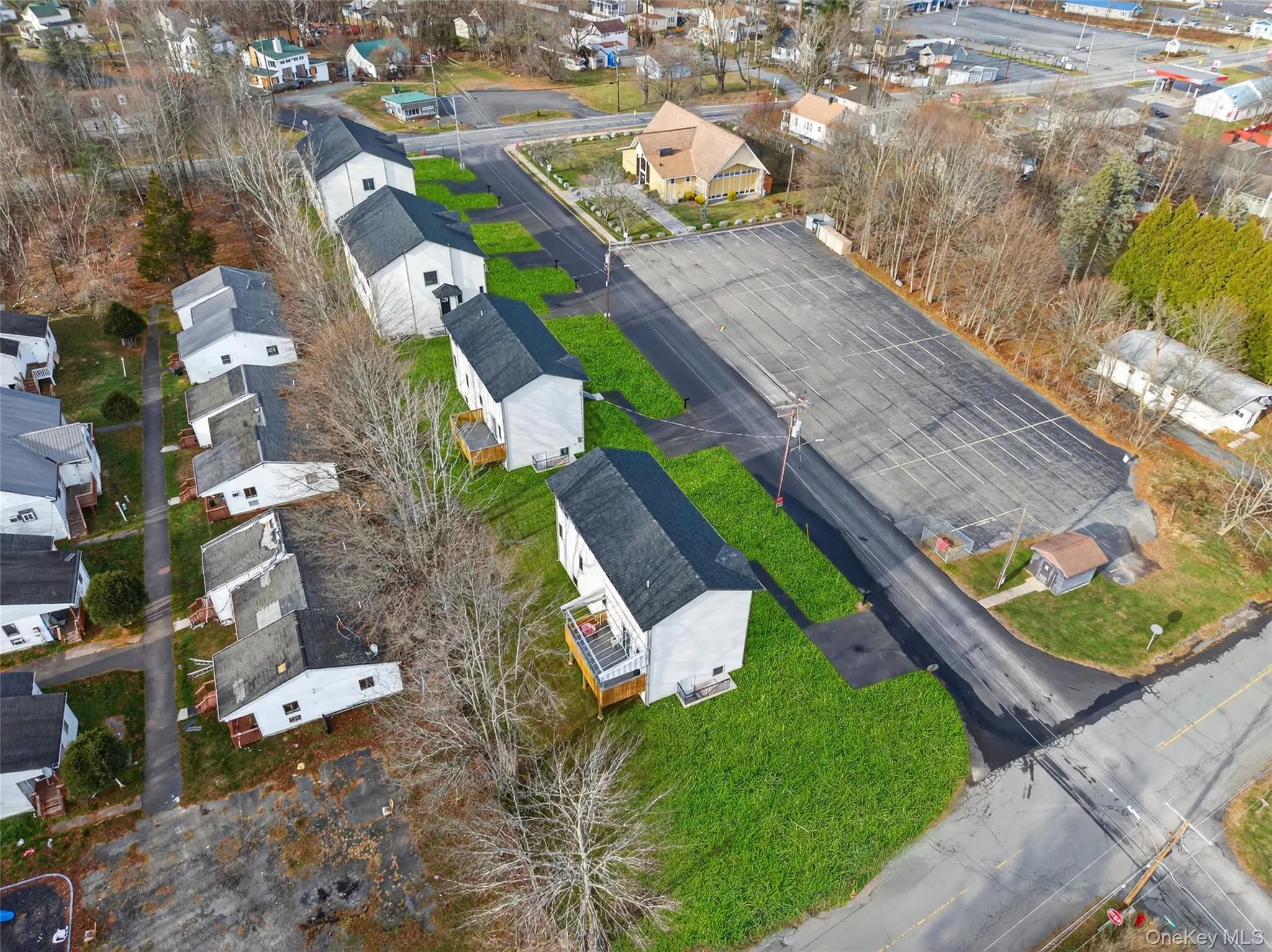 Aerial overview of property's location featuring nearby suburban area Aerial overview of property's location featuring nearby suburban area