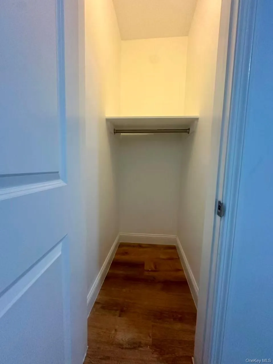 61-09 39th Avenue, New York, NY, 1 Bedroom Bedrooms, 4 Rooms Rooms,1 BathroomBathrooms,Residential,For Rent,39th,0,997787 61-09 39th Avenue, New York, NY, 1 Bedroom Bedrooms, 4 Rooms Rooms,1 BathroomBathrooms,Residential,For Rent,39th,0,997787