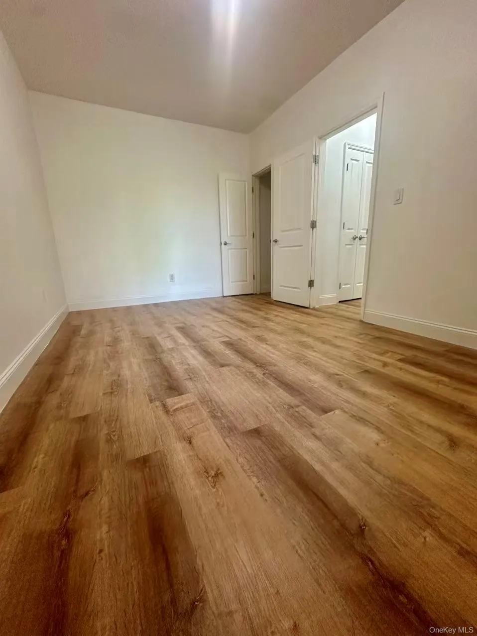 61-09 39th Avenue, New York, NY, 1 Bedroom Bedrooms, 4 Rooms Rooms,1 BathroomBathrooms,Residential,For Rent,39th,0,997787 61-09 39th Avenue, New York, NY, 1 Bedroom Bedrooms, 4 Rooms Rooms,1 BathroomBathrooms,Residential,For Rent,39th,0,997787