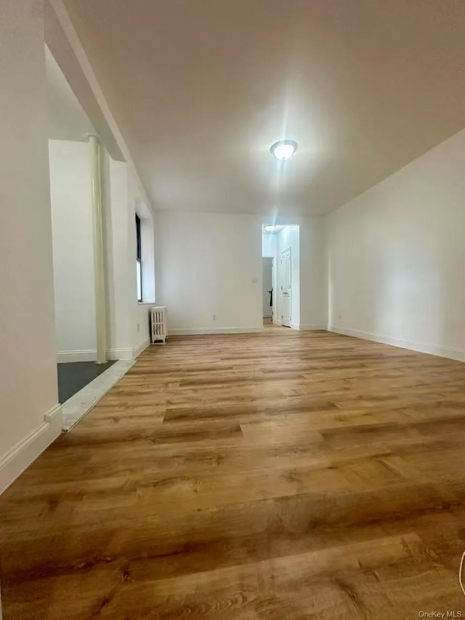 61-09 39th Avenue, New York, NY, 1 Bedroom Bedrooms, 4 Rooms Rooms,1 BathroomBathrooms,Residential,For Rent,39th,0,997787 61-09 39th Avenue, New York, NY, 1 Bedroom Bedrooms, 4 Rooms Rooms,1 BathroomBathrooms,Residential,For Rent,39th,0,997787