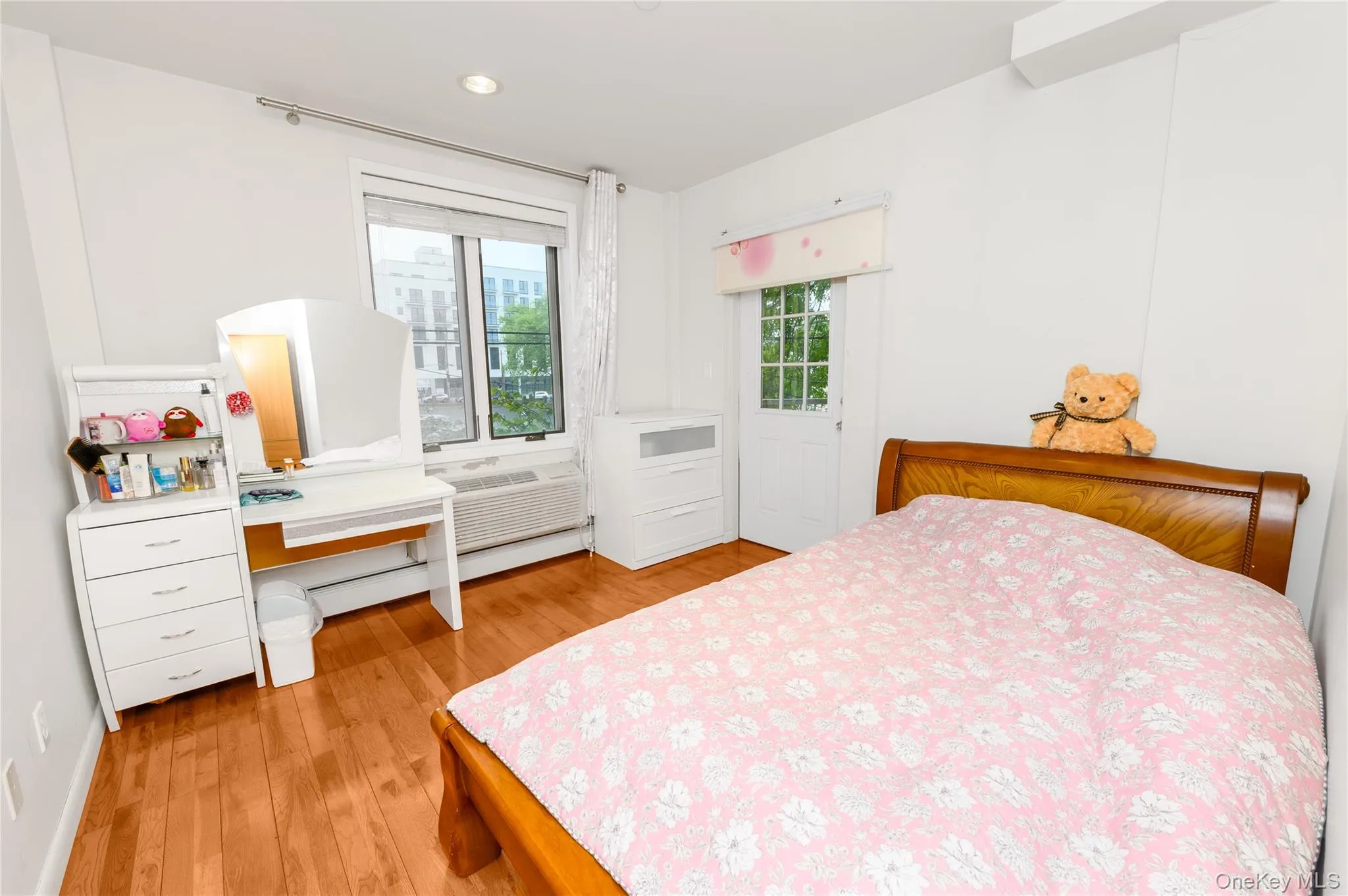 3710 149th Place, New York, NY, 2 Bedrooms Bedrooms, 5 Rooms Rooms,2 BathroomsBathrooms,Residential Sale,For Rent,149th,0,997792 3710 149th Place, New York, NY, 2 Bedrooms Bedrooms, 5 Rooms Rooms,2 BathroomsBathrooms,Residential Sale,For Rent,149th,0,997792