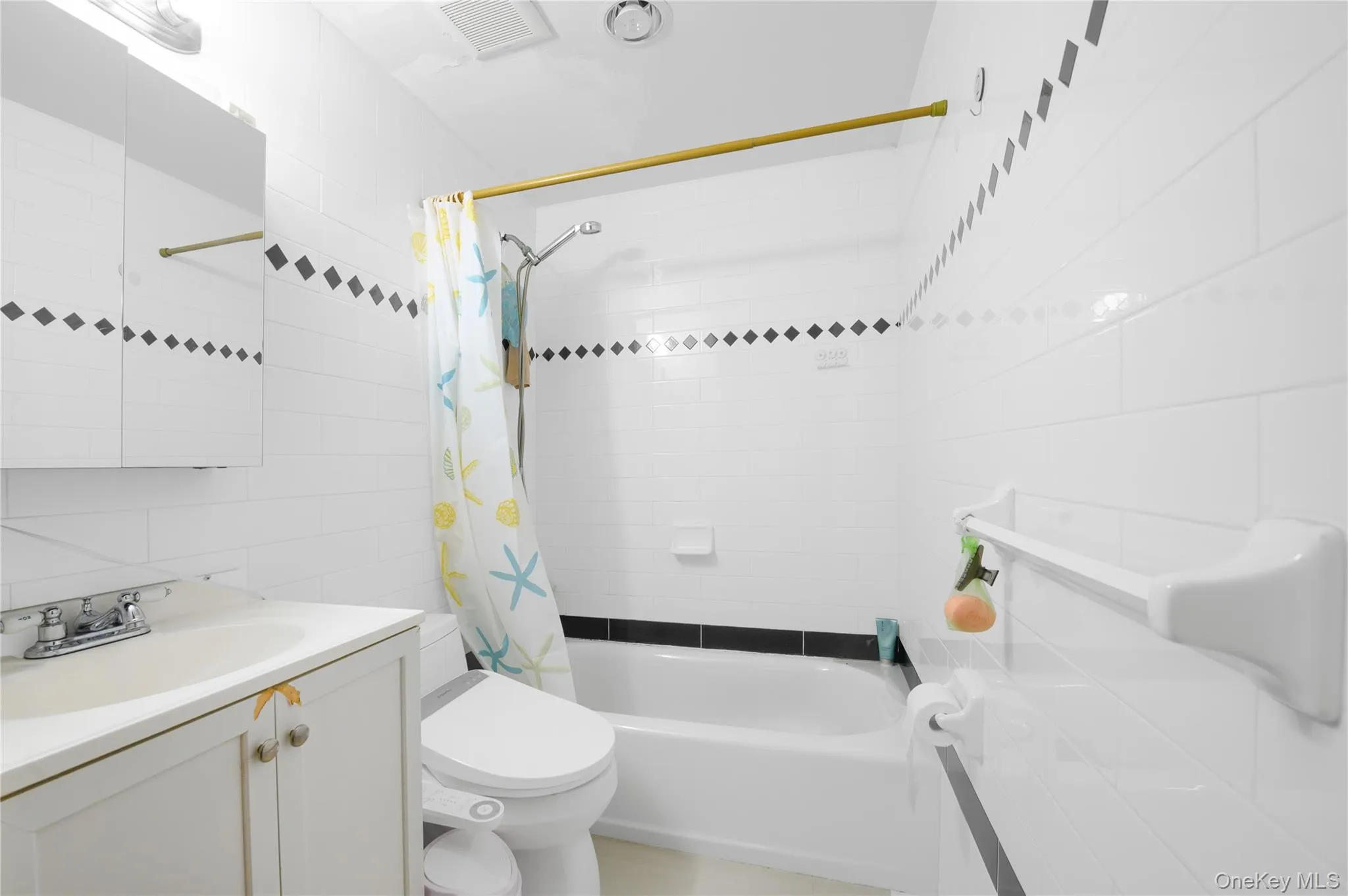 3710 149th Place, New York, NY, 2 Bedrooms Bedrooms, 5 Rooms Rooms,2 BathroomsBathrooms,Residential Sale,For Rent,149th,0,997792 3710 149th Place, New York, NY, 2 Bedrooms Bedrooms, 5 Rooms Rooms,2 BathroomsBathrooms,Residential Sale,For Rent,149th,0,997792