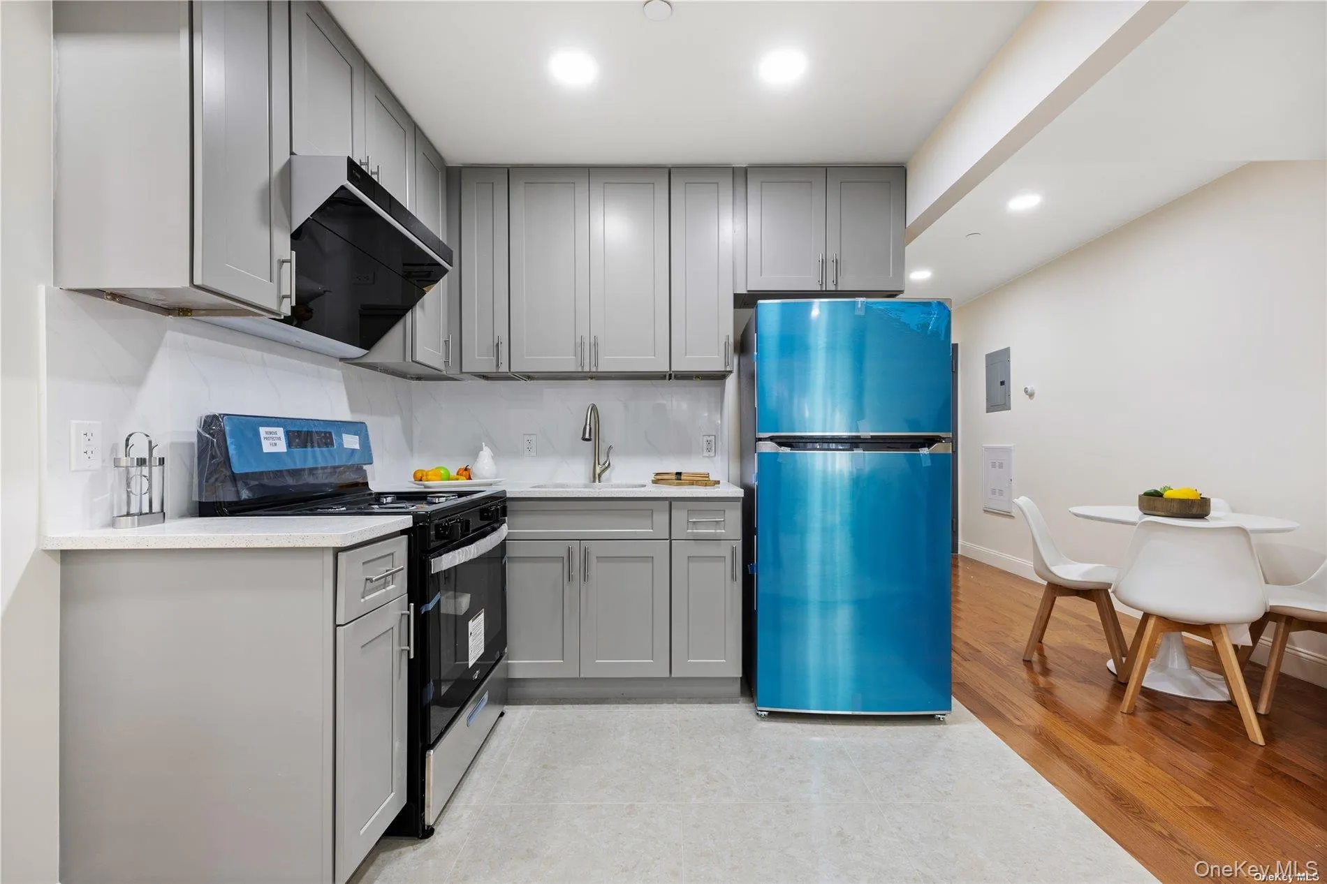 141-15 Cherry Avenue, New York, NY, 2 Bedrooms Bedrooms, 5 Rooms Rooms,2 BathroomsBathrooms,Residential,For Rent,Cherry,0,997793 141-15 Cherry Avenue, New York, NY, 2 Bedrooms Bedrooms, 5 Rooms Rooms,2 BathroomsBathrooms,Residential,For Rent,Cherry,0,997793