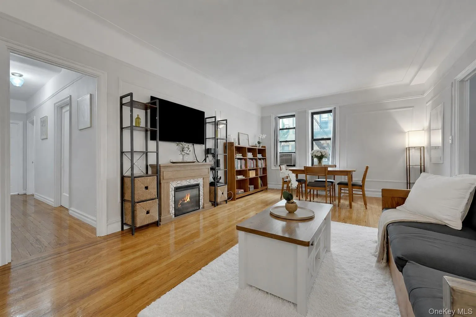 43 Calton Road, New Rochelle, NY, 2 Bedrooms Bedrooms, 4 Rooms Rooms,1 BathroomBathrooms,Residential,For Rent,Calton,0,997800 43 Calton Road, New Rochelle, NY, 2 Bedrooms Bedrooms, 4 Rooms Rooms,1 BathroomBathrooms,Residential,For Rent,Calton,0,997800