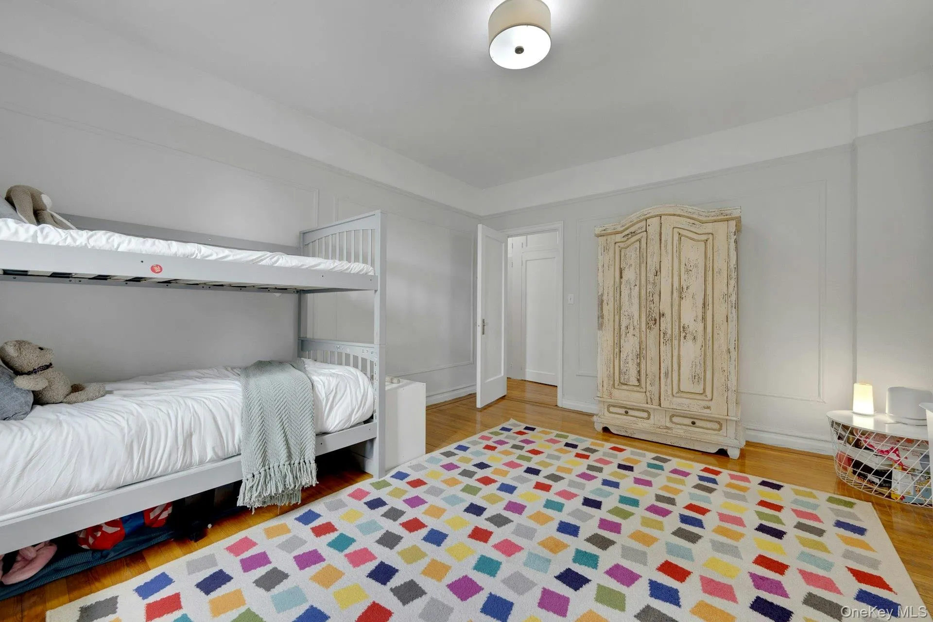 43 Calton Road, New Rochelle, NY, 2 Bedrooms Bedrooms, 4 Rooms Rooms,1 BathroomBathrooms,Residential,For Rent,Calton,0,997800 43 Calton Road, New Rochelle, NY, 2 Bedrooms Bedrooms, 4 Rooms Rooms,1 BathroomBathrooms,Residential,For Rent,Calton,0,997800