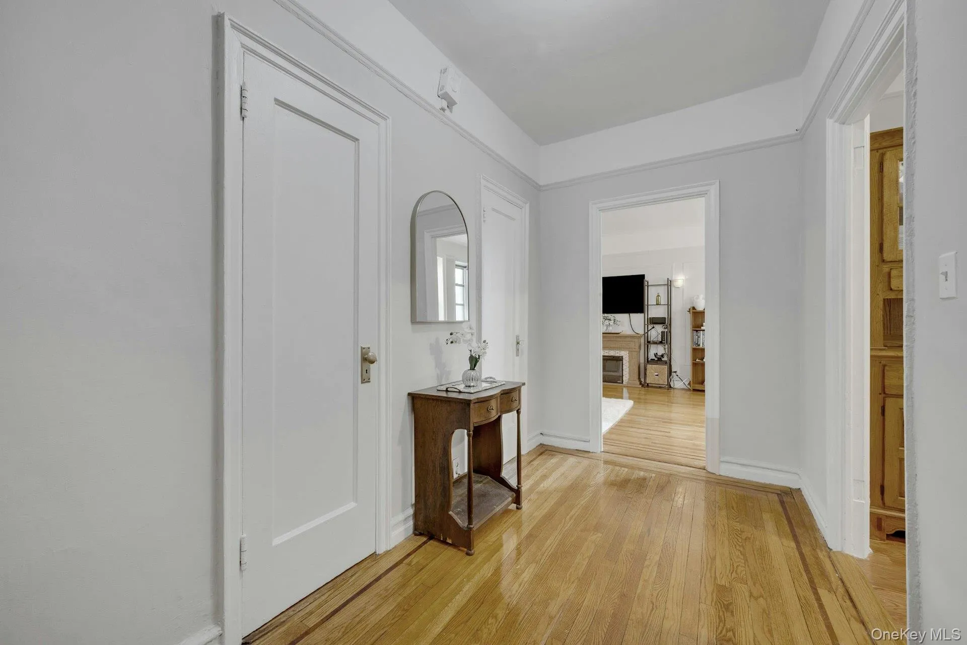 43 Calton Road, New Rochelle, NY, 2 Bedrooms Bedrooms, 4 Rooms Rooms,1 BathroomBathrooms,Residential,For Rent,Calton,0,997800 43 Calton Road, New Rochelle, NY, 2 Bedrooms Bedrooms, 4 Rooms Rooms,1 BathroomBathrooms,Residential,For Rent,Calton,0,997800