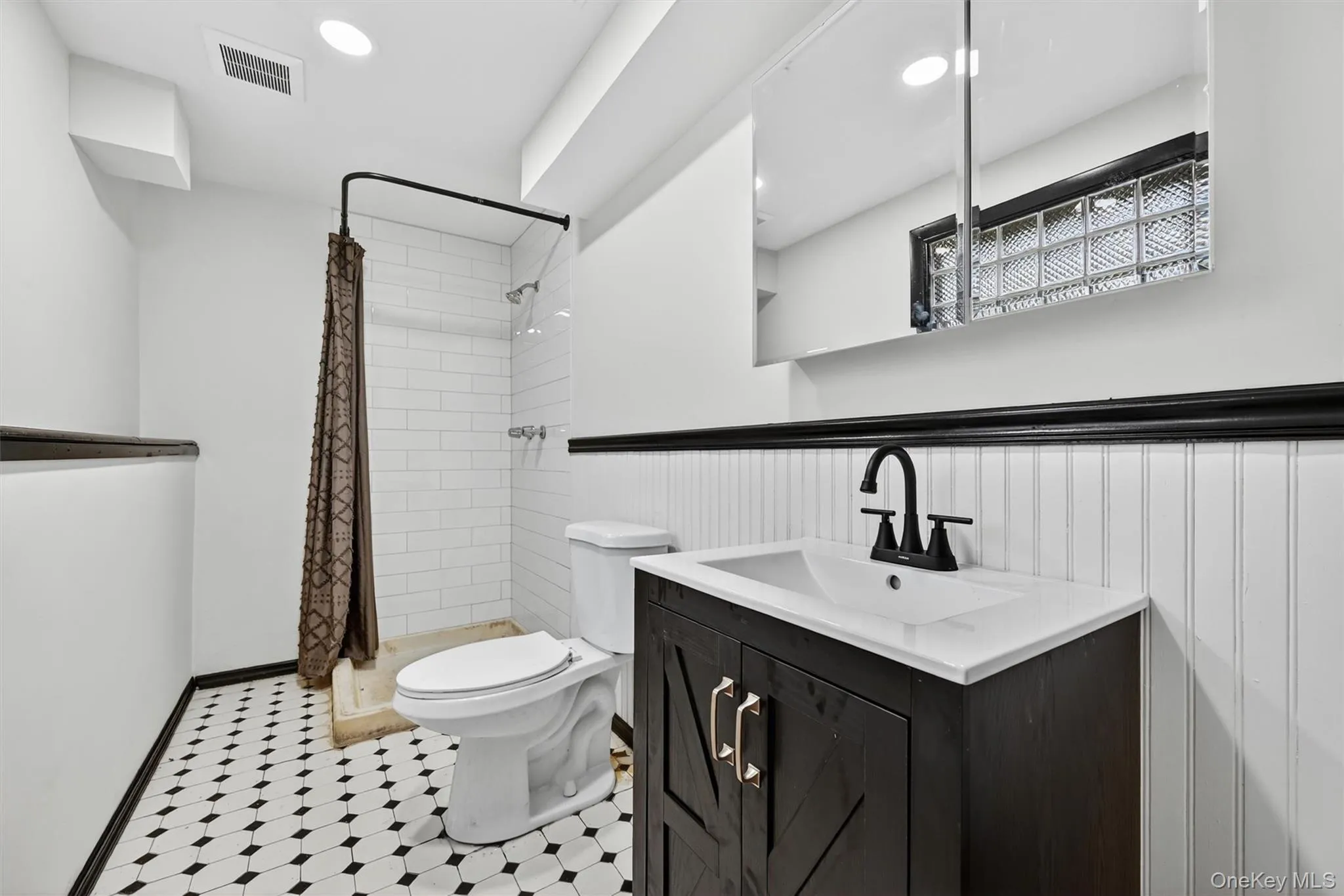 119 Blanche Avenue, New Windsor, NY, 3 Bedrooms Bedrooms, 8 Rooms Rooms,2 BathroomsBathrooms,Residential,For Rent,Blanche,0,997806 119 Blanche Avenue, New Windsor, NY, 3 Bedrooms Bedrooms, 8 Rooms Rooms,2 BathroomsBathrooms,Residential,For Rent,Blanche,0,997806