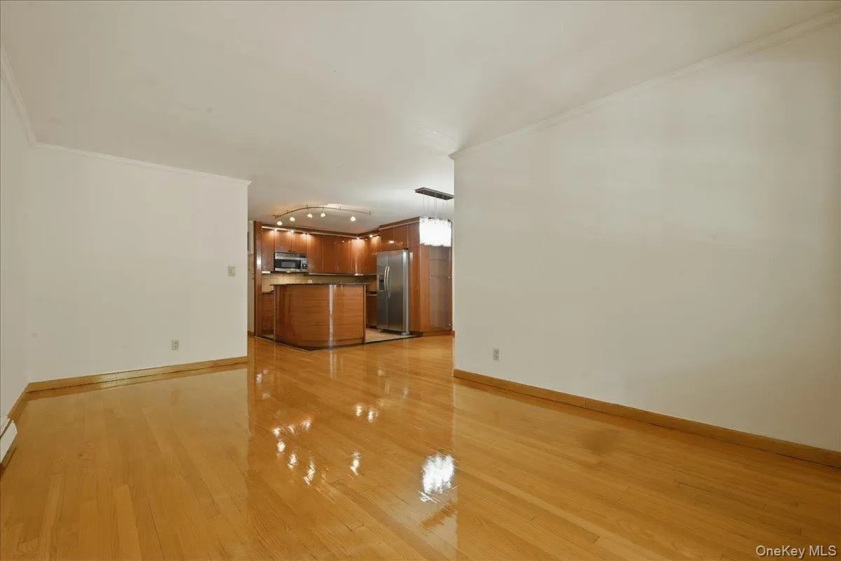 7116 162nd Street, New York, NY, 3 Bedrooms Bedrooms, 6 Rooms Rooms,2 BathroomsBathrooms,Residential Sale,For Rent,162nd,0,997808 7116 162nd Street, New York, NY, 3 Bedrooms Bedrooms, 6 Rooms Rooms,2 BathroomsBathrooms,Residential Sale,For Rent,162nd,0,997808
