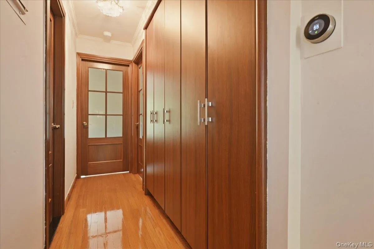 7116 162nd Street, New York, NY, 3 Bedrooms Bedrooms, 6 Rooms Rooms,2 BathroomsBathrooms,Residential Sale,For Rent,162nd,0,997808 7116 162nd Street, New York, NY, 3 Bedrooms Bedrooms, 6 Rooms Rooms,2 BathroomsBathrooms,Residential Sale,For Rent,162nd,0,997808