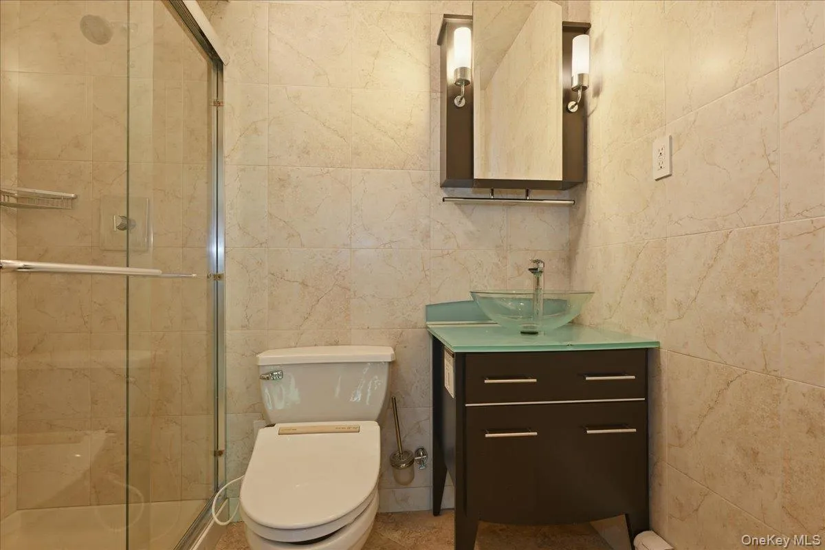 7116 162nd Street, New York, NY, 3 Bedrooms Bedrooms, 6 Rooms Rooms,2 BathroomsBathrooms,Residential Sale,For Rent,162nd,0,997808 7116 162nd Street, New York, NY, 3 Bedrooms Bedrooms, 6 Rooms Rooms,2 BathroomsBathrooms,Residential Sale,For Rent,162nd,0,997808