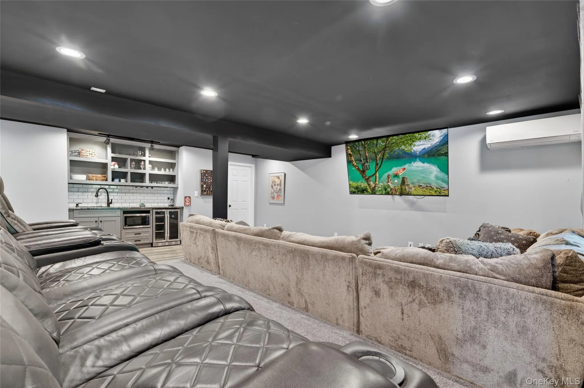 3 Braemar Way, Woodbury, NY, 4 Bedrooms Bedrooms, 15 Rooms Rooms,3 BathroomsBathrooms,Residential Sale,For Rent,Braemar,0,997814 3 Braemar Way, Woodbury, NY, 4 Bedrooms Bedrooms, 15 Rooms Rooms,3 BathroomsBathrooms,Residential Sale,For Rent,Braemar,0,997814