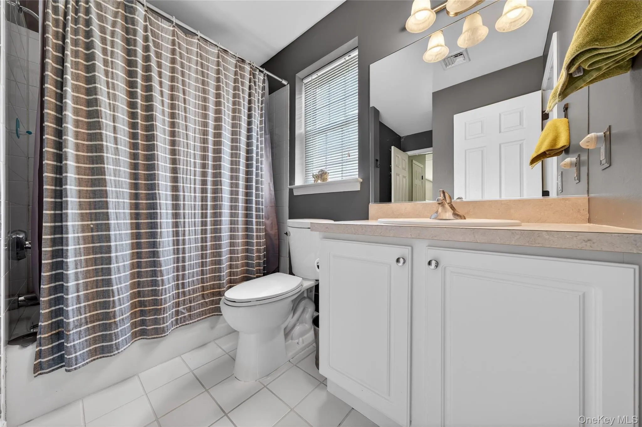 3 Braemar Way, Woodbury, NY, 4 Bedrooms Bedrooms, 15 Rooms Rooms,3 BathroomsBathrooms,Residential Sale,For Rent,Braemar,0,997814 3 Braemar Way, Woodbury, NY, 4 Bedrooms Bedrooms, 15 Rooms Rooms,3 BathroomsBathrooms,Residential Sale,For Rent,Braemar,0,997814