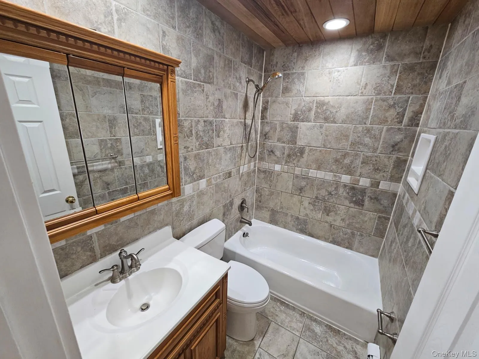 2 Carnegie Drive, Brookhaven, NY, 2 Bedrooms Bedrooms, 4 Rooms Rooms,1 BathroomBathrooms,Residential Lease,For Rent,Carnegie,0,997815 2 Carnegie Drive, Brookhaven, NY, 2 Bedrooms Bedrooms, 4 Rooms Rooms,1 BathroomBathrooms,Residential Lease,For Rent,Carnegie,0,997815