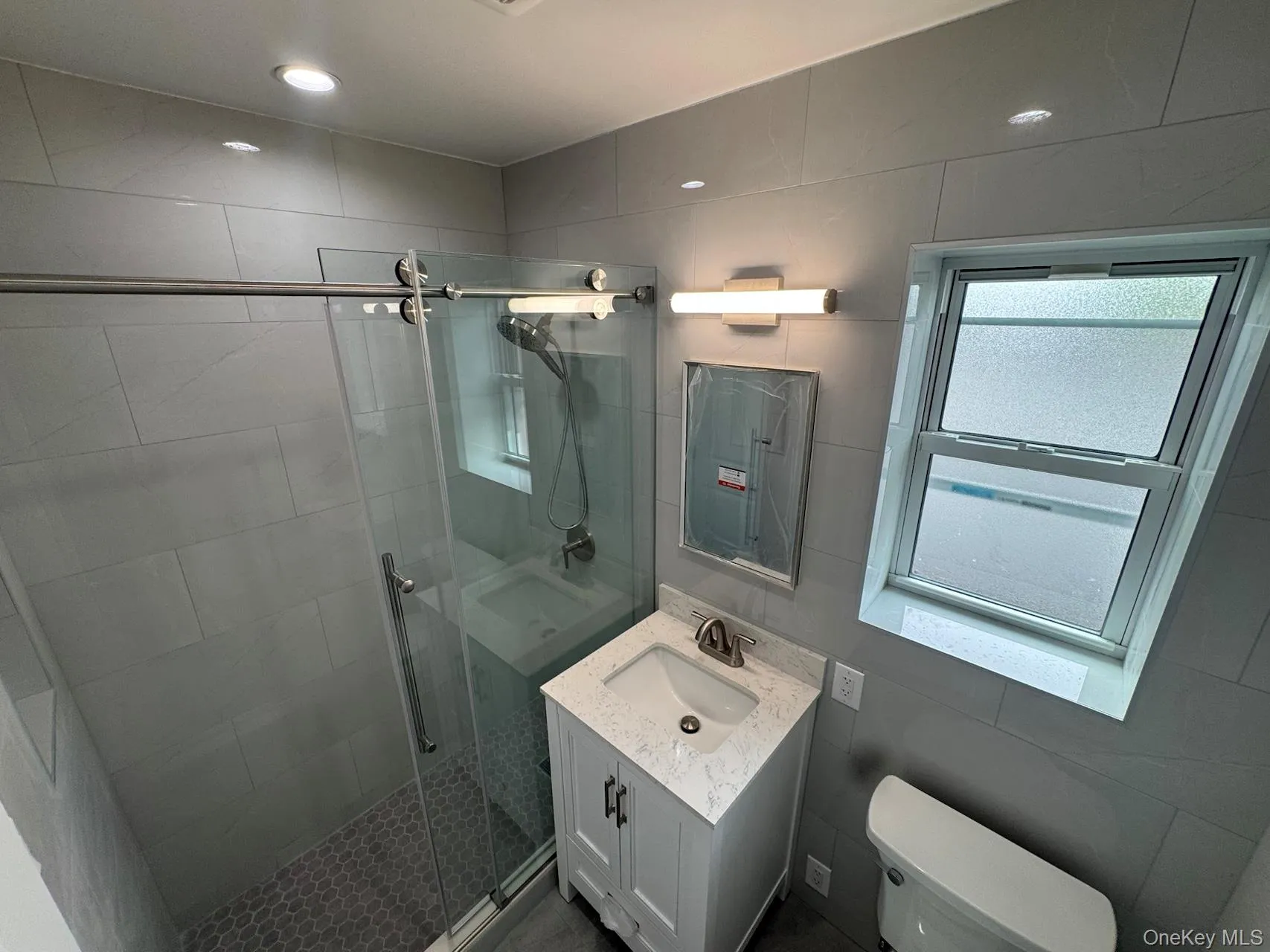 47-27 Bell Boulevard, New York, NY, 2 Bedrooms Bedrooms, 4 Rooms Rooms,1 BathroomBathrooms,Residential Lease,For Rent,Bell,0,997818 47-27 Bell Boulevard, New York, NY, 2 Bedrooms Bedrooms, 4 Rooms Rooms,1 BathroomBathrooms,Residential Lease,For Rent,Bell,0,997818