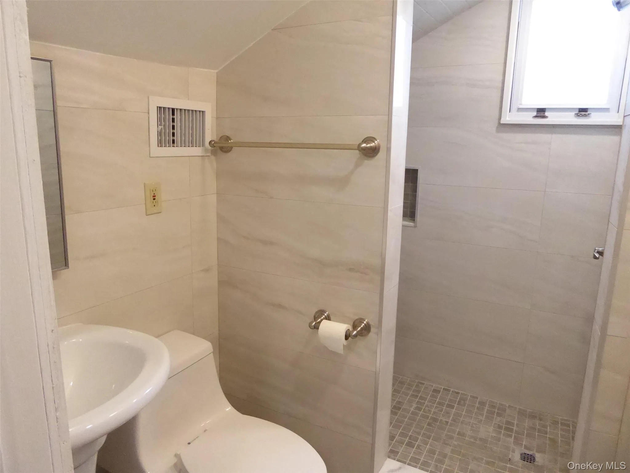 2nd Floor Bath 2nd Floor Bath