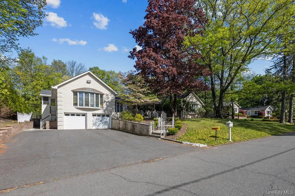 10 Elyise Road, Ramapo, NY, 11 Bedrooms Bedrooms, 24 Rooms Rooms,4 BathroomsBathrooms,Residential Sale,For Rent,Elyise,0,997841 10 Elyise Road, Ramapo, NY, 11 Bedrooms Bedrooms, 24 Rooms Rooms,4 BathroomsBathrooms,Residential Sale,For Rent,Elyise,0,997841