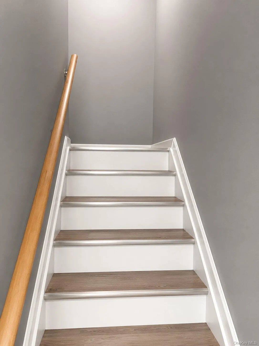 866 Fairmount Place, New York, NY, 2 Bedrooms Bedrooms, 3 Rooms Rooms,1 BathroomBathrooms,Residential Lease,For Rent,Fairmount,0,997842 866 Fairmount Place, New York, NY, 2 Bedrooms Bedrooms, 3 Rooms Rooms,1 BathroomBathrooms,Residential Lease,For Rent,Fairmount,0,997842