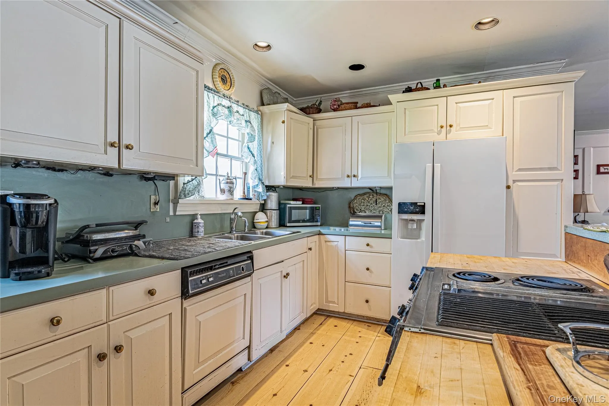 4569-4577 Rt-199, North East, NY, 4 Bedrooms Bedrooms, 11 Rooms Rooms,5 BathroomsBathrooms,Residential Sale,For Rent,Rt-199,0,997845 4569-4577 Rt-199, North East, NY, 4 Bedrooms Bedrooms, 11 Rooms Rooms,5 BathroomsBathrooms,Residential Sale,For Rent,Rt-199,0,997845