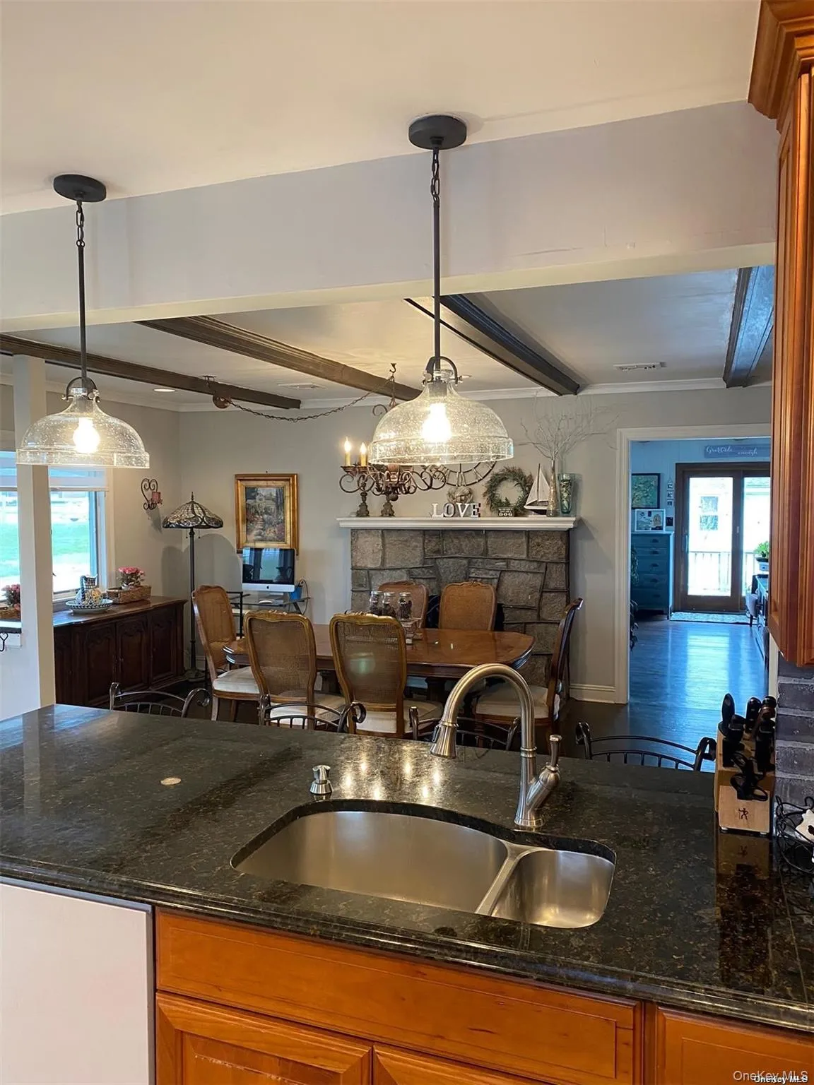 137 Acapulco Street, Hempstead, NY, 4 Bedrooms Bedrooms, 10 Rooms Rooms,3 BathroomsBathrooms,Residential Lease,For Rent,Acapulco,0,997857 137 Acapulco Street, Hempstead, NY, 4 Bedrooms Bedrooms, 10 Rooms Rooms,3 BathroomsBathrooms,Residential Lease,For Rent,Acapulco,0,997857