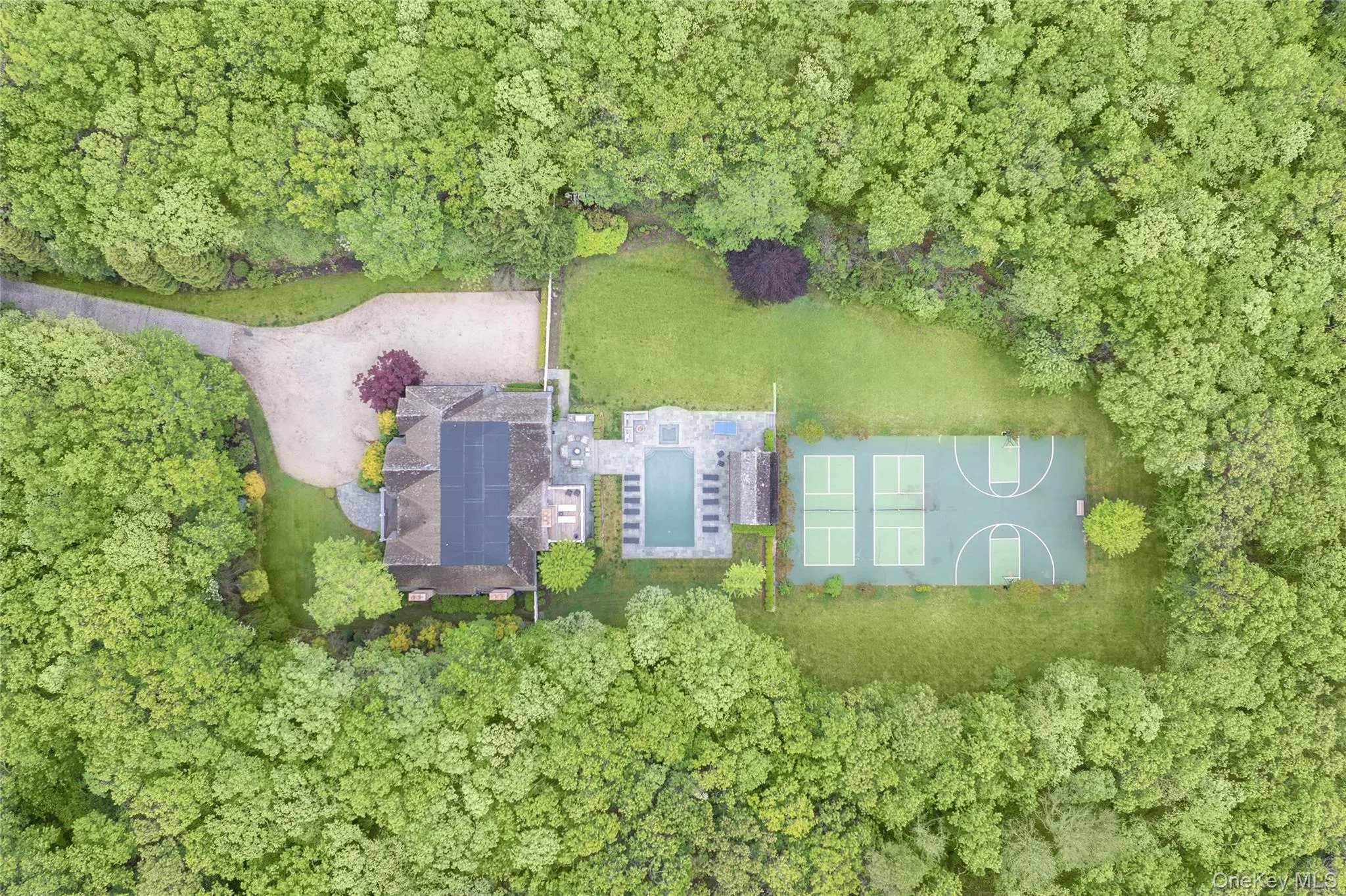 486 Middle Line Highway, Southampton, NY, 6 Bedrooms Bedrooms, 17 Rooms Rooms,6 BathroomsBathrooms,Residential,For Rent,Middle Line,0,997858 486 Middle Line Highway, Southampton, NY, 6 Bedrooms Bedrooms, 17 Rooms Rooms,6 BathroomsBathrooms,Residential,For Rent,Middle Line,0,997858