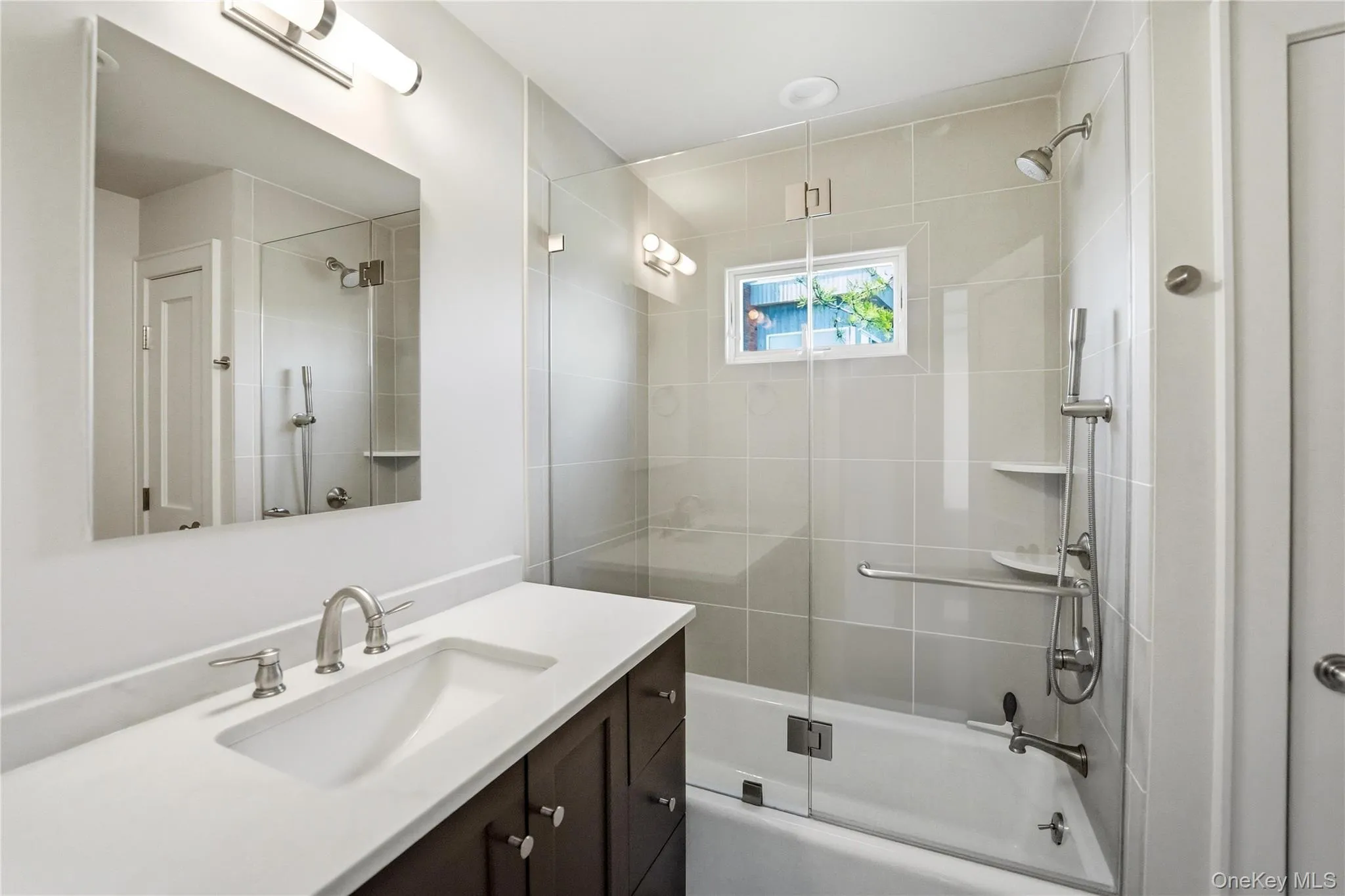 355 Dune Road, Southampton, NY, 5 Bedrooms Bedrooms, 11 Rooms Rooms,4 BathroomsBathrooms,Residential Lease,For Rent,Dune,0,997861 355 Dune Road, Southampton, NY, 5 Bedrooms Bedrooms, 11 Rooms Rooms,4 BathroomsBathrooms,Residential Lease,For Rent,Dune,0,997861