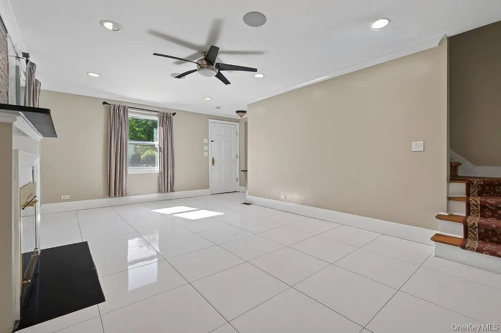 155 White Road, Scarsdale, NY, 3 Bedrooms Bedrooms, 6 Rooms Rooms,1 BathroomBathrooms,Residential Lease,For Rent,White,0,997883 155 White Road, Scarsdale, NY, 3 Bedrooms Bedrooms, 6 Rooms Rooms,1 BathroomBathrooms,Residential Lease,For Rent,White,0,997883