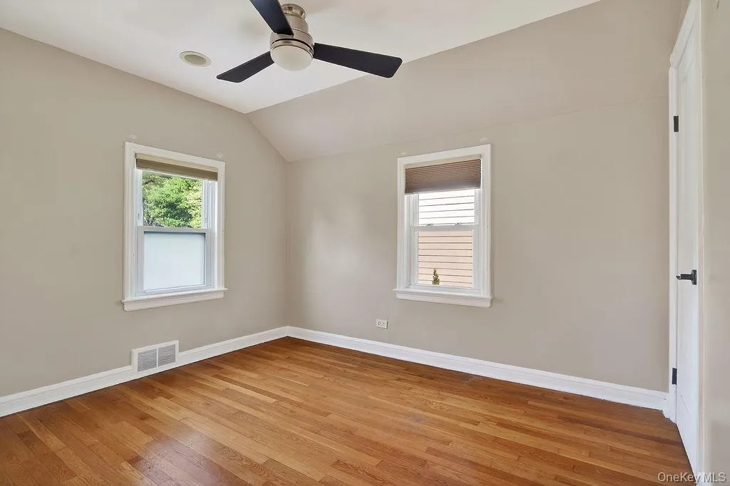 155 White Road, Scarsdale, NY, 3 Bedrooms Bedrooms, 6 Rooms Rooms,1 BathroomBathrooms,Residential Lease,For Rent,White,0,997883 155 White Road, Scarsdale, NY, 3 Bedrooms Bedrooms, 6 Rooms Rooms,1 BathroomBathrooms,Residential Lease,For Rent,White,0,997883