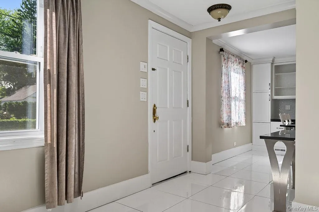 155 White Road, Scarsdale, NY, 3 Bedrooms Bedrooms, 6 Rooms Rooms,1 BathroomBathrooms,Residential Lease,For Rent,White,0,997883 155 White Road, Scarsdale, NY, 3 Bedrooms Bedrooms, 6 Rooms Rooms,1 BathroomBathrooms,Residential Lease,For Rent,White,0,997883