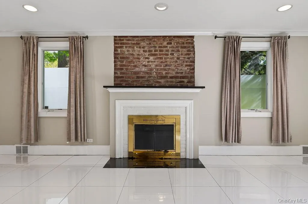 155 White Road, Scarsdale, NY, 3 Bedrooms Bedrooms, 6 Rooms Rooms,1 BathroomBathrooms,Residential Lease,For Rent,White,0,997883 155 White Road, Scarsdale, NY, 3 Bedrooms Bedrooms, 6 Rooms Rooms,1 BathroomBathrooms,Residential Lease,For Rent,White,0,997883