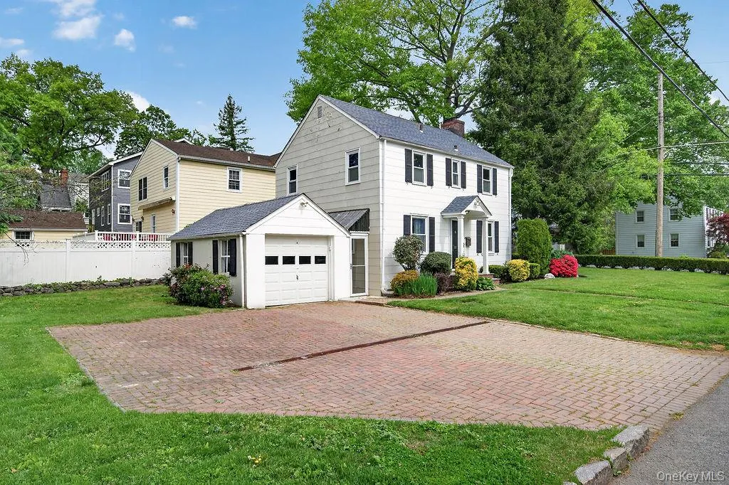 155 White Road, Scarsdale, NY, 3 Bedrooms Bedrooms, 6 Rooms Rooms,1 BathroomBathrooms,Residential Lease,For Rent,White,0,997883 155 White Road, Scarsdale, NY, 3 Bedrooms Bedrooms, 6 Rooms Rooms,1 BathroomBathrooms,Residential Lease,For Rent,White,0,997883