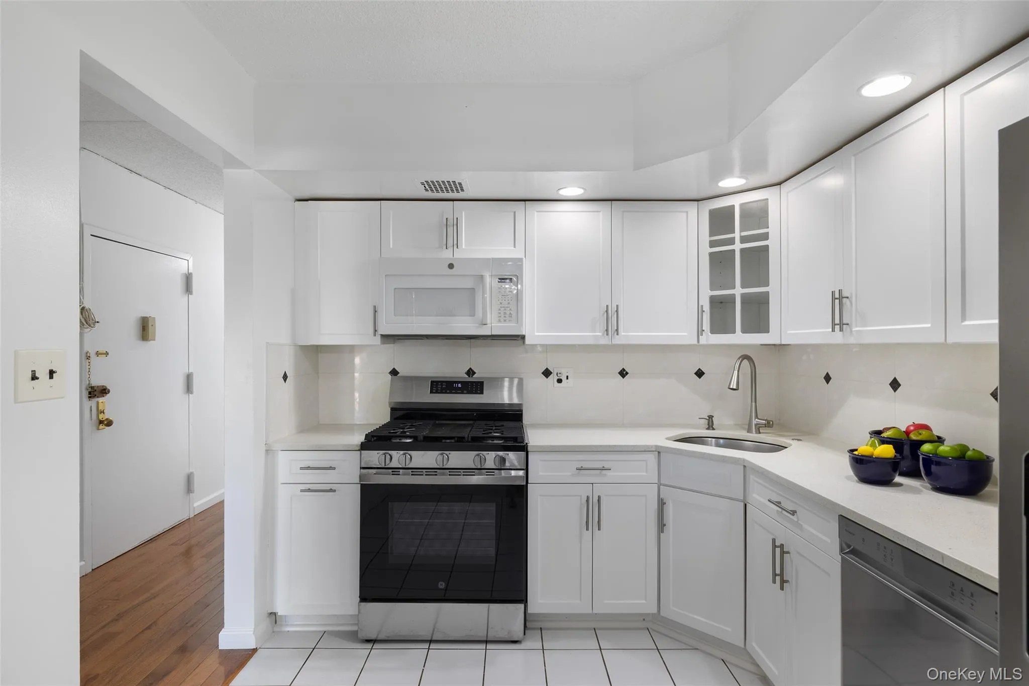 7111 Sutton Place, New York, NY, 3 Bedrooms Bedrooms, 6 Rooms Rooms,2 BathroomsBathrooms,Residential Sale,For Rent,Sutton,0,997888 7111 Sutton Place, New York, NY, 3 Bedrooms Bedrooms, 6 Rooms Rooms,2 BathroomsBathrooms,Residential Sale,For Rent,Sutton,0,997888
