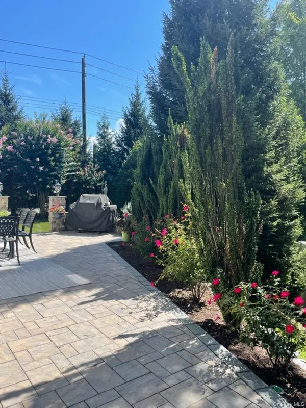 1 Lynns Way, New Rochelle, NY, 3 Bedrooms Bedrooms, 7 Rooms Rooms,2 BathroomsBathrooms,Residential,For Rent,Lynns,0,997891 1 Lynns Way, New Rochelle, NY, 3 Bedrooms Bedrooms, 7 Rooms Rooms,2 BathroomsBathrooms,Residential,For Rent,Lynns,0,997891