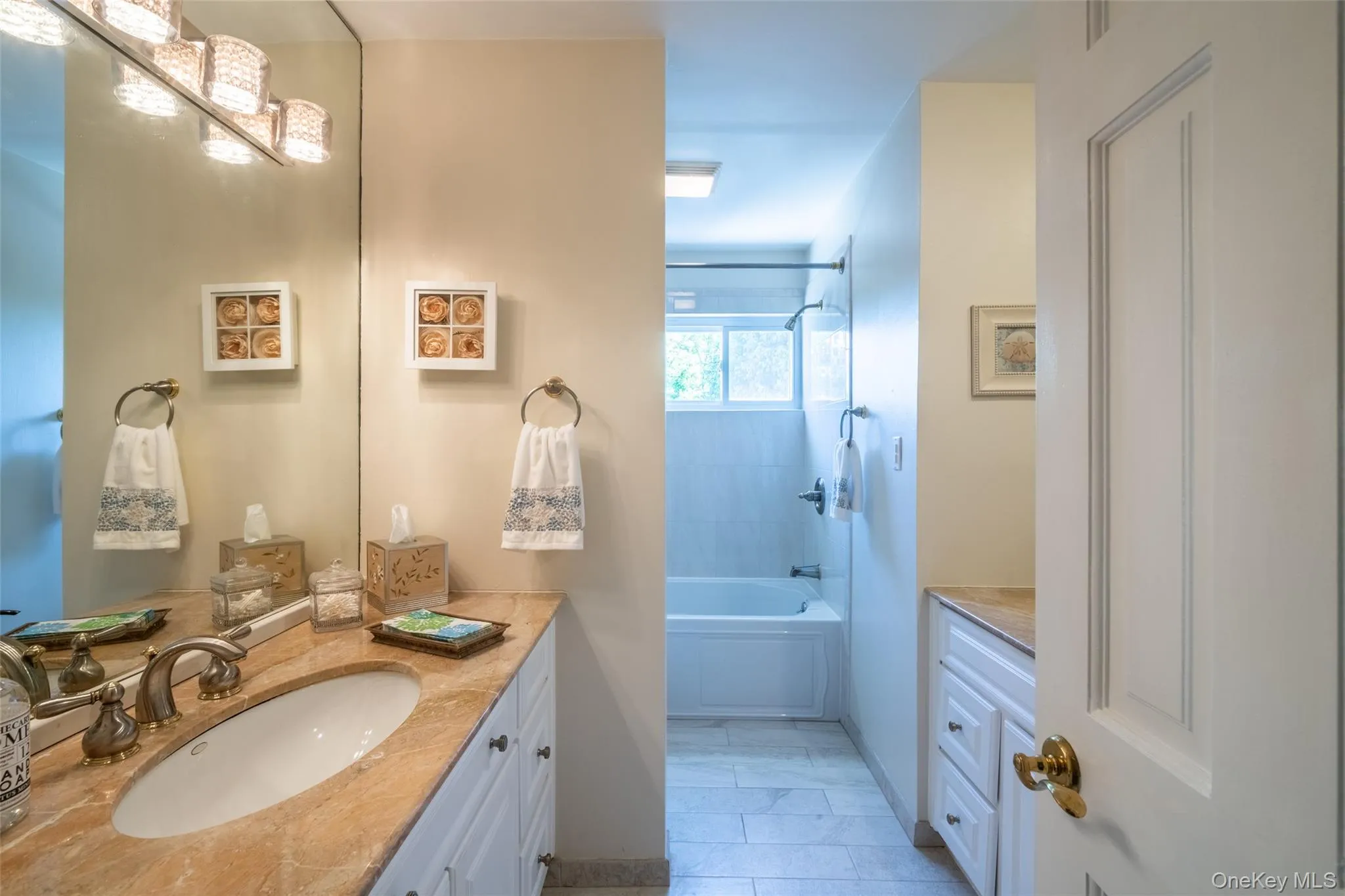 1 Lynns Way, New Rochelle, NY, 3 Bedrooms Bedrooms, 7 Rooms Rooms,2 BathroomsBathrooms,Residential,For Rent,Lynns,0,997891 1 Lynns Way, New Rochelle, NY, 3 Bedrooms Bedrooms, 7 Rooms Rooms,2 BathroomsBathrooms,Residential,For Rent,Lynns,0,997891