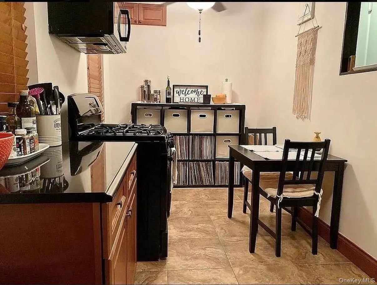21-06 35th Street, New York, NY, 1 Bedroom Bedrooms, 3 Rooms Rooms,1 BathroomBathrooms,Residential,For Rent,35th,0,997893 21-06 35th Street, New York, NY, 1 Bedroom Bedrooms, 3 Rooms Rooms,1 BathroomBathrooms,Residential,For Rent,35th,0,997893