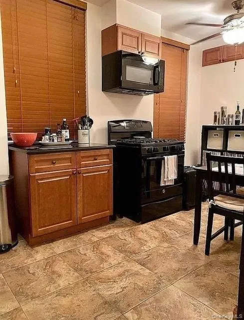 21-06 35th Street, New York, NY, 1 Bedroom Bedrooms, 3 Rooms Rooms,1 BathroomBathrooms,Residential,For Rent,35th,0,997893 21-06 35th Street, New York, NY, 1 Bedroom Bedrooms, 3 Rooms Rooms,1 BathroomBathrooms,Residential,For Rent,35th,0,997893