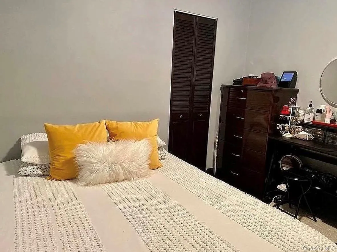 21-06 35th Street, New York, NY, 1 Bedroom Bedrooms, 3 Rooms Rooms,1 BathroomBathrooms,Residential,For Rent,35th,0,997893 21-06 35th Street, New York, NY, 1 Bedroom Bedrooms, 3 Rooms Rooms,1 BathroomBathrooms,Residential,For Rent,35th,0,997893