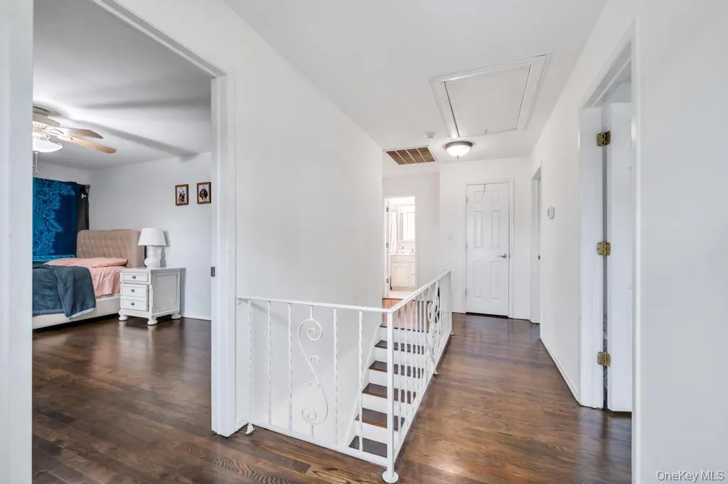 32 Beverly Street, Islip, NY, 5 Bedrooms Bedrooms, 12 Rooms Rooms,3 BathroomsBathrooms,Residential,For Rent,Beverly,0,997895 32 Beverly Street, Islip, NY, 5 Bedrooms Bedrooms, 12 Rooms Rooms,3 BathroomsBathrooms,Residential,For Rent,Beverly,0,997895
