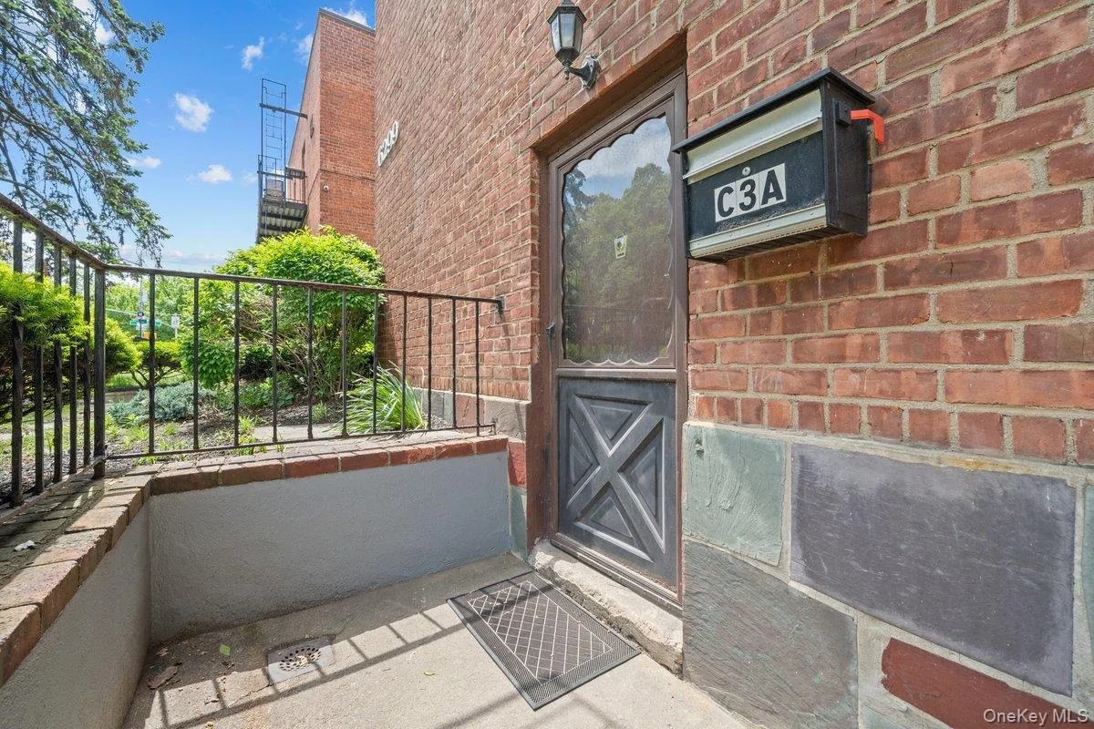 6299 Broadway, New York, NY, 1 Bedroom Bedrooms, 3 Rooms Rooms,1 BathroomBathrooms,Residential Sale,For Rent,Broadway,0,997900 6299 Broadway, New York, NY, 1 Bedroom Bedrooms, 3 Rooms Rooms,1 BathroomBathrooms,Residential Sale,For Rent,Broadway,0,997900
