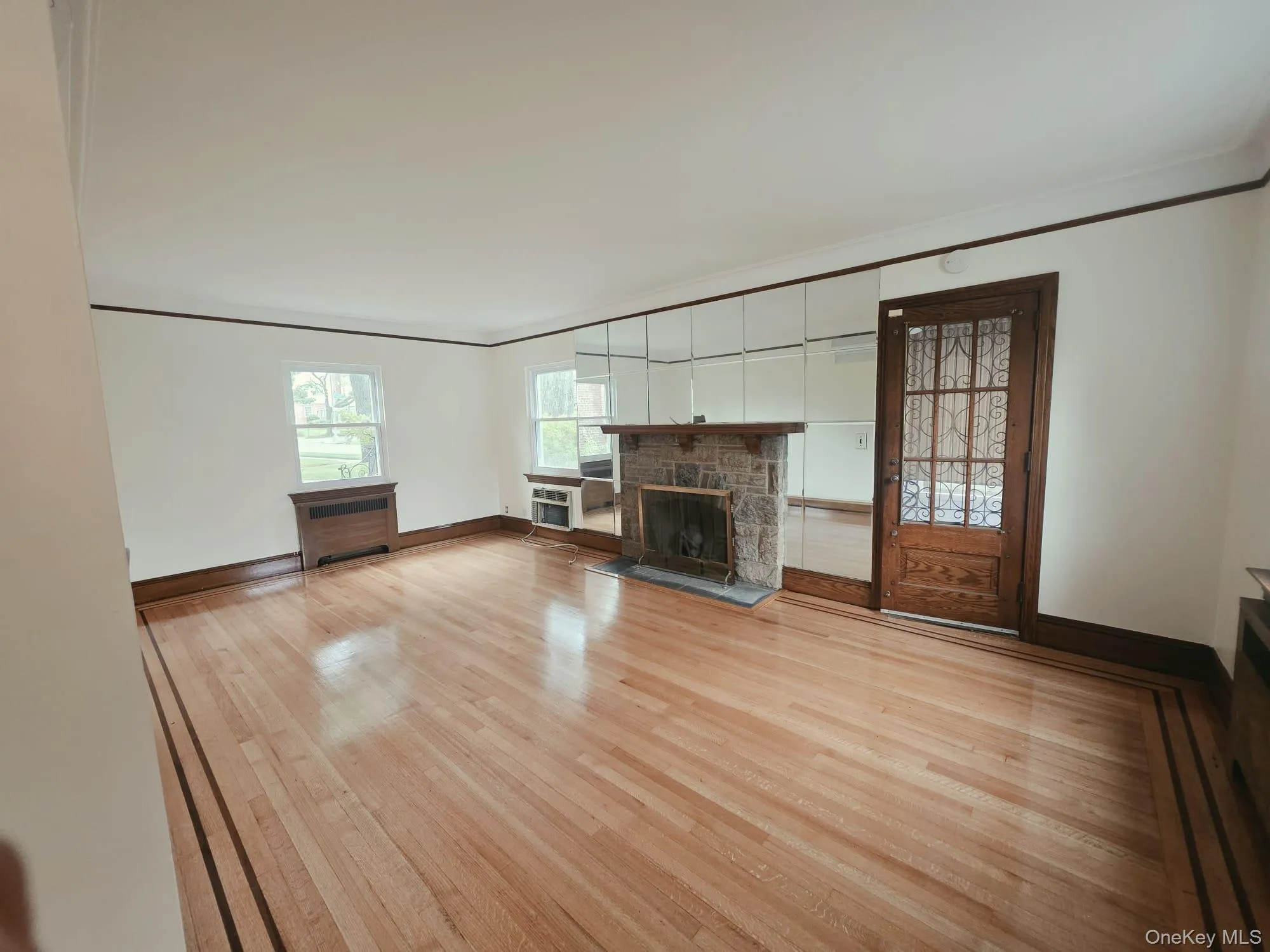 18015 Dalny Road, New York, NY, 3 Bedrooms Bedrooms, 9 Rooms Rooms,3 BathroomsBathrooms,Residential Lease,For Rent,Dalny,0,997902 18015 Dalny Road, New York, NY, 3 Bedrooms Bedrooms, 9 Rooms Rooms,3 BathroomsBathrooms,Residential Lease,For Rent,Dalny,0,997902
