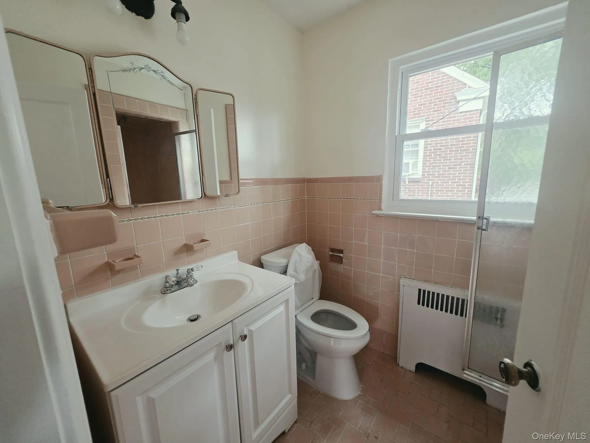 18015 Dalny Road, New York, NY, 3 Bedrooms Bedrooms, 9 Rooms Rooms,3 BathroomsBathrooms,Residential Lease,For Rent,Dalny,0,997902 18015 Dalny Road, New York, NY, 3 Bedrooms Bedrooms, 9 Rooms Rooms,3 BathroomsBathrooms,Residential Lease,For Rent,Dalny,0,997902