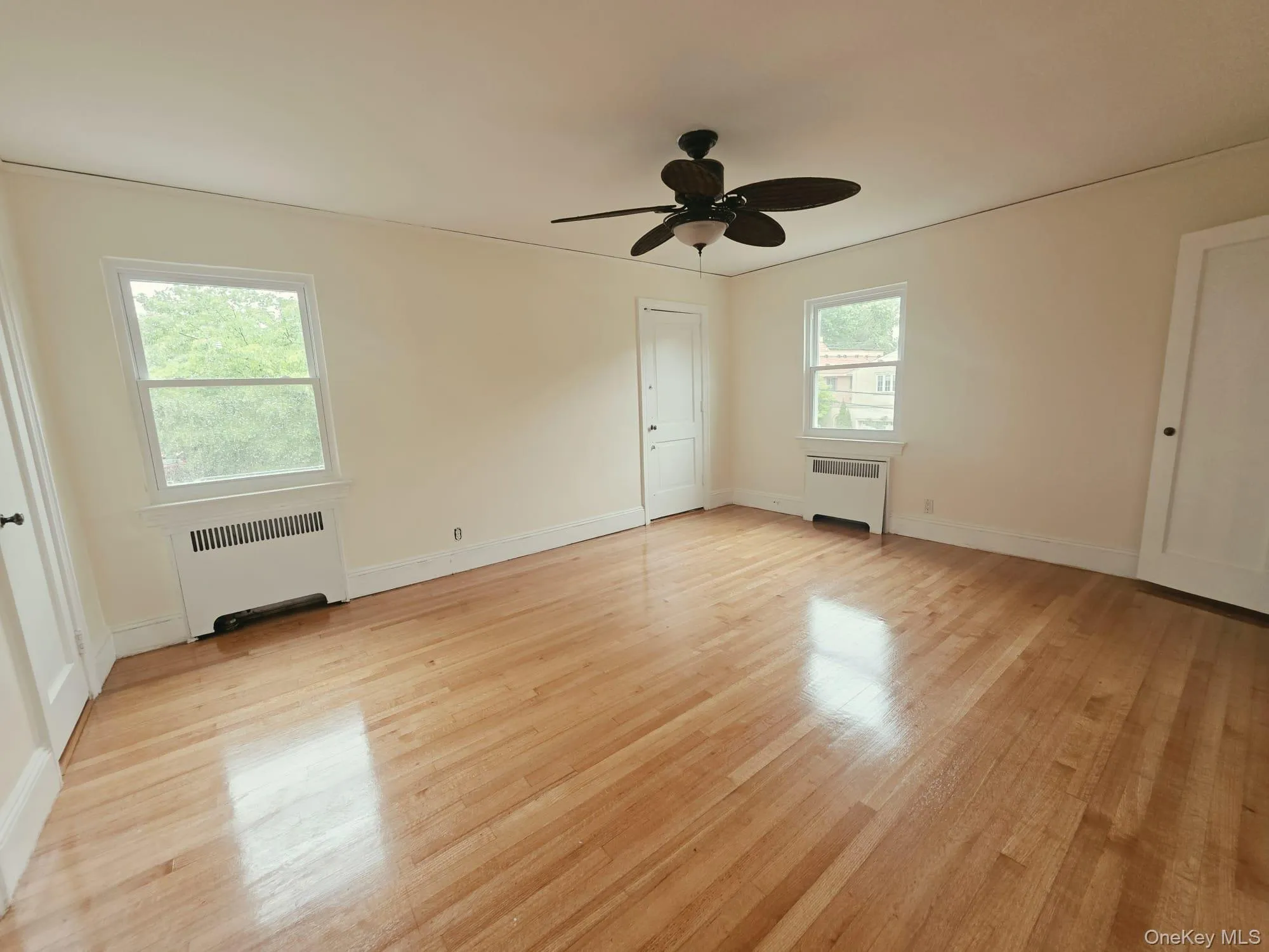 18015 Dalny Road, New York, NY, 3 Bedrooms Bedrooms, 9 Rooms Rooms,3 BathroomsBathrooms,Residential Lease,For Rent,Dalny,0,997902 18015 Dalny Road, New York, NY, 3 Bedrooms Bedrooms, 9 Rooms Rooms,3 BathroomsBathrooms,Residential Lease,For Rent,Dalny,0,997902