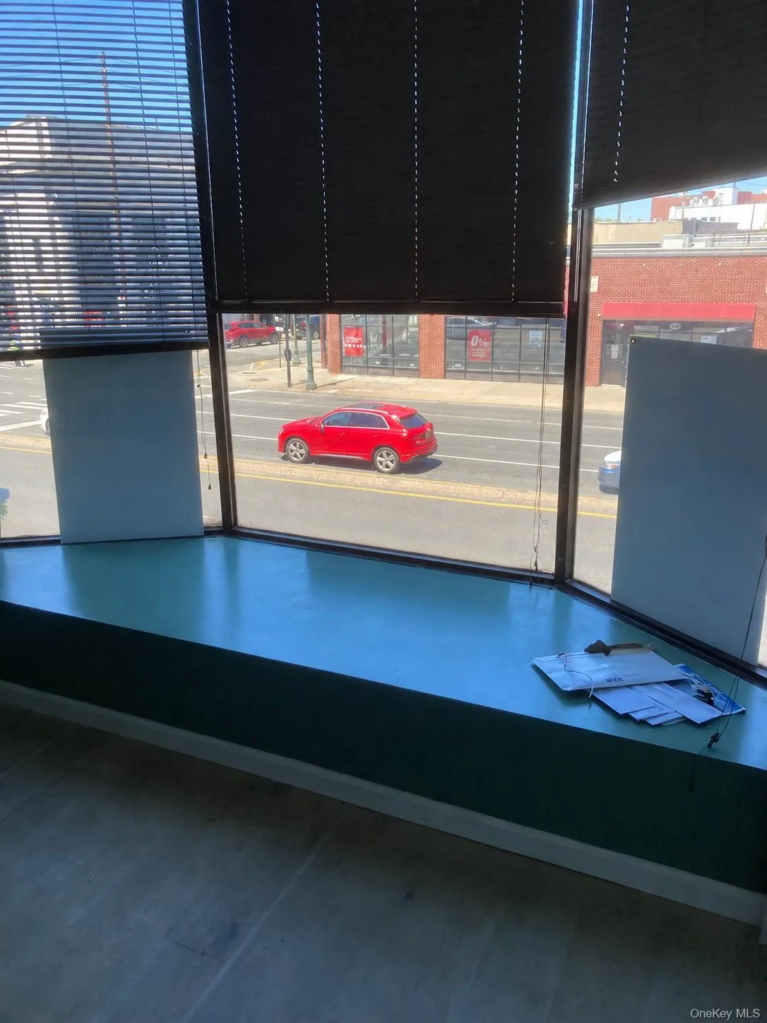 393 Sunrise Highway, Hempstead, NY, ,Commercial Lease,For Rent,Sunrise,0,997904 393 Sunrise Highway, Hempstead, NY, ,Commercial Lease,For Rent,Sunrise,0,997904