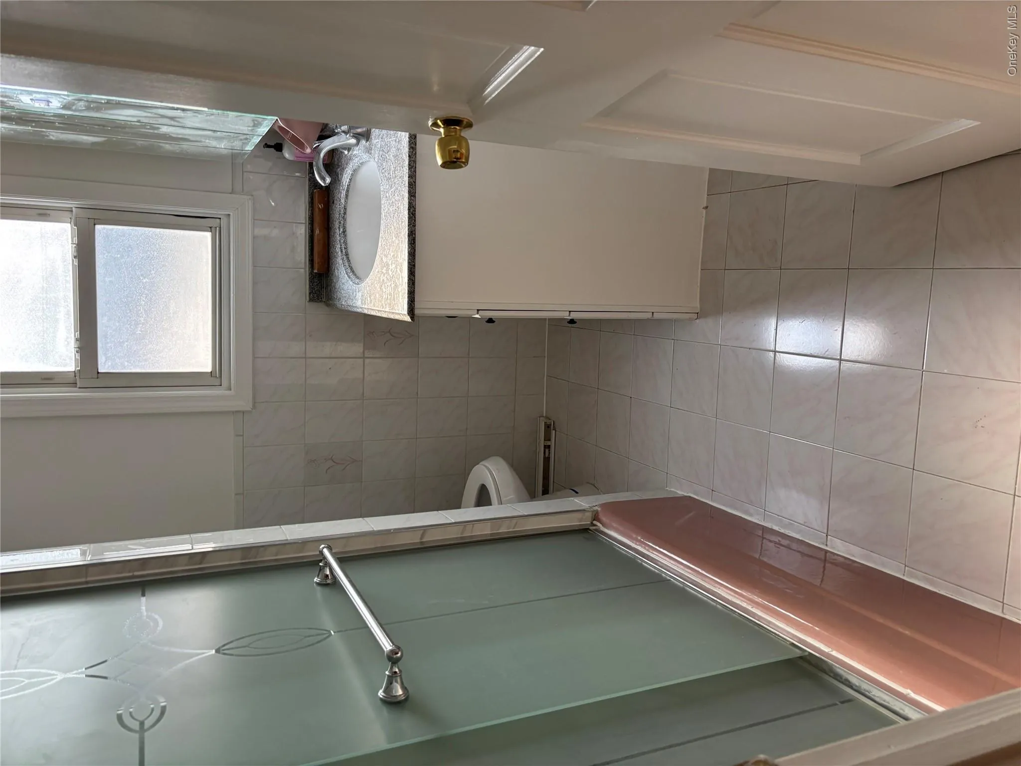 261 Schenck Avenue, North Hempstead, NY, 2 Bedrooms Bedrooms, 4 Rooms Rooms,1 BathroomBathrooms,Residential Lease,For Rent,Schenck,0,997907 261 Schenck Avenue, North Hempstead, NY, 2 Bedrooms Bedrooms, 4 Rooms Rooms,1 BathroomBathrooms,Residential Lease,For Rent,Schenck,0,997907