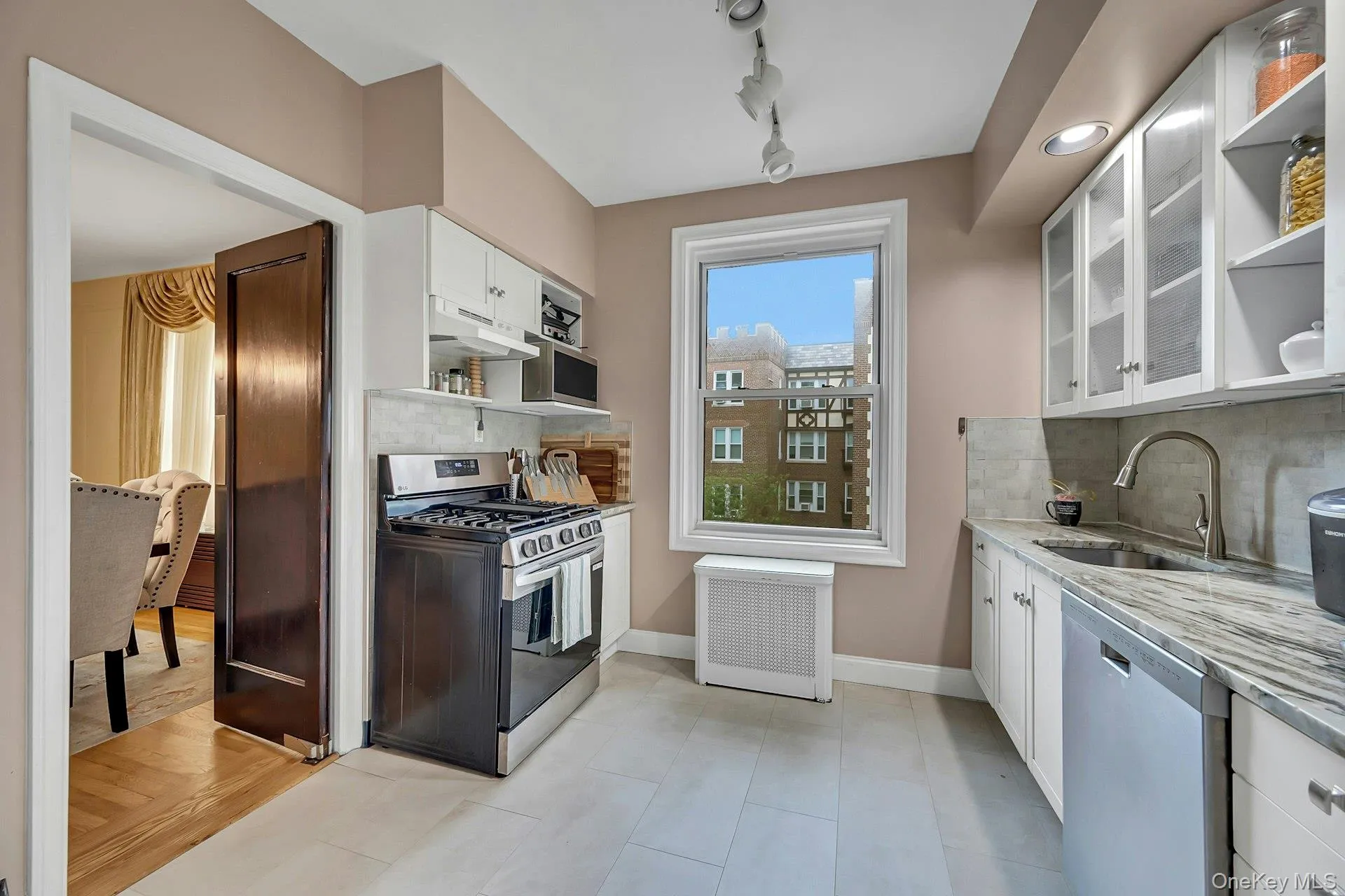 1440 Midland Avenue, Yonkers, NY, 2 Bedrooms Bedrooms, 5 Rooms Rooms,1 BathroomBathrooms,Residential,For Rent,Midland,0,997908 1440 Midland Avenue, Yonkers, NY, 2 Bedrooms Bedrooms, 5 Rooms Rooms,1 BathroomBathrooms,Residential,For Rent,Midland,0,997908