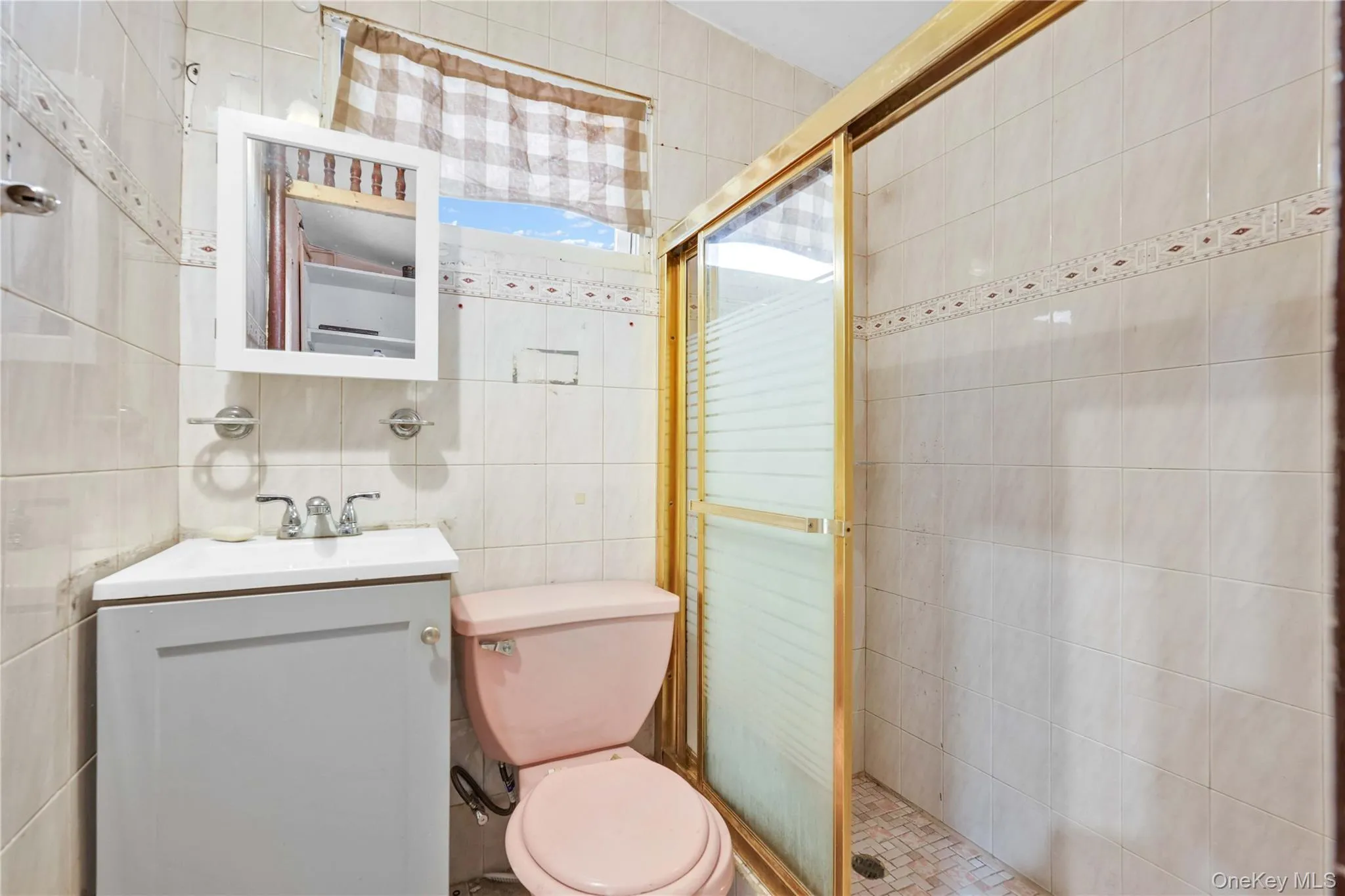 722 Elton Street, New York, NY, 3 Bedrooms Bedrooms, 7 Rooms Rooms,2 BathroomsBathrooms,Residential,For Rent,Elton,0,997913 722 Elton Street, New York, NY, 3 Bedrooms Bedrooms, 7 Rooms Rooms,2 BathroomsBathrooms,Residential,For Rent,Elton,0,997913