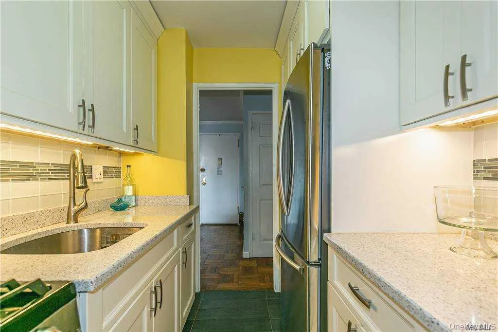 123-40 83 Ave, New York, NY, 1 Bedroom Bedrooms, 5 Rooms Rooms,1 BathroomBathrooms,Residential Lease,For Rent,83 Ave,0,997919 123-40 83 Ave, New York, NY, 1 Bedroom Bedrooms, 5 Rooms Rooms,1 BathroomBathrooms,Residential Lease,For Rent,83 Ave,0,997919
