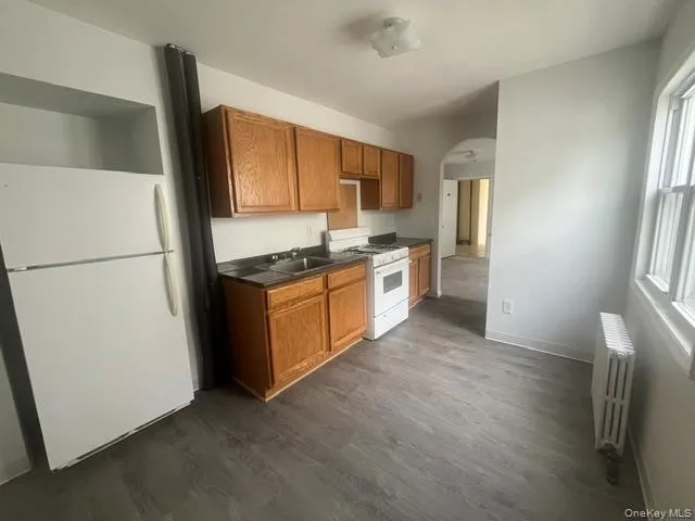 38 Hamilton Avenue, Oyster Bay, NY, 2 Rooms Rooms,1 BathroomBathrooms,Residential Lease,For Rent,Hamilton,0,997924 38 Hamilton Avenue, Oyster Bay, NY, 2 Rooms Rooms,1 BathroomBathrooms,Residential Lease,For Rent,Hamilton,0,997924