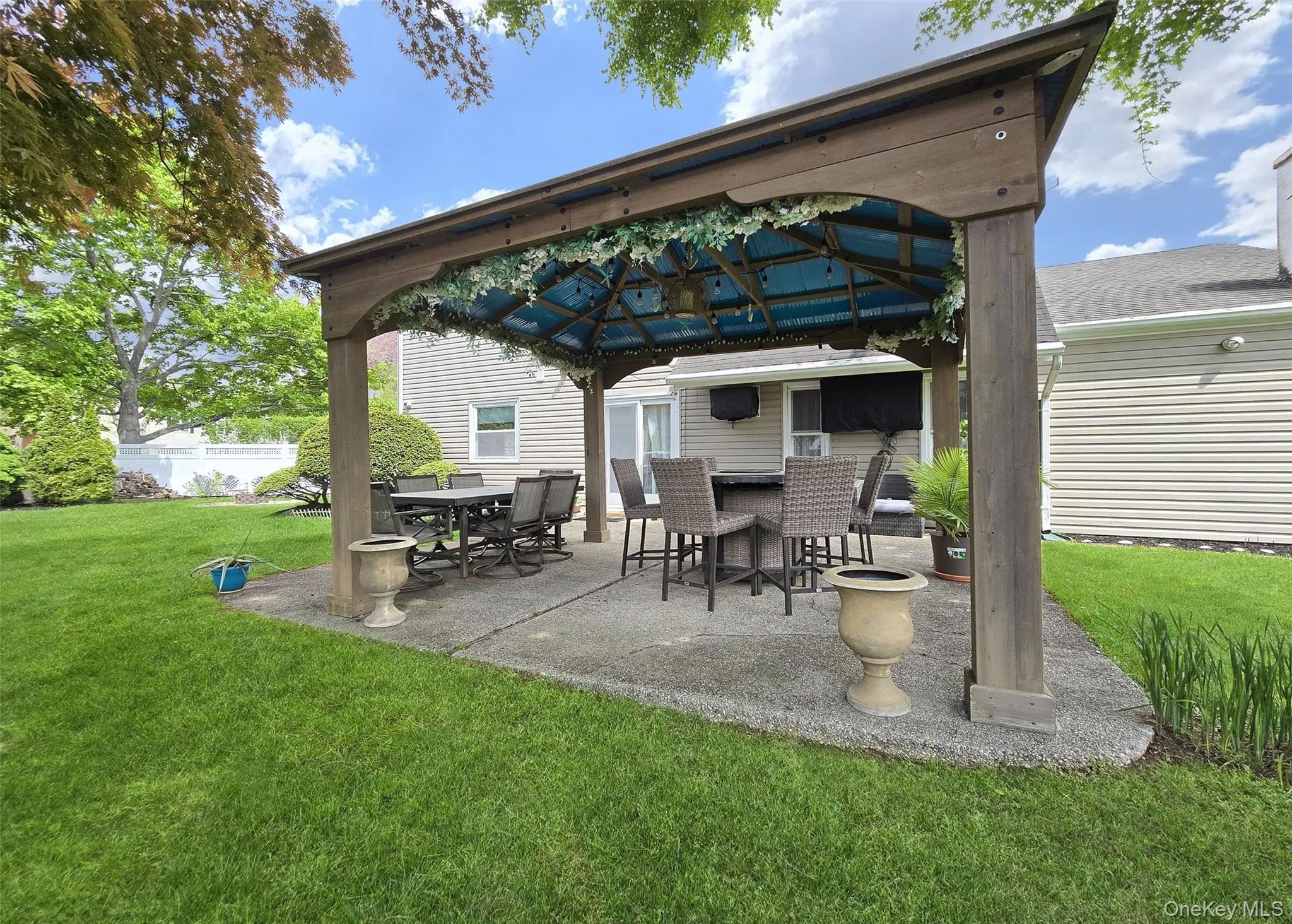 19 Hartsdale Lane, Brookhaven, NY, 3 Bedrooms Bedrooms, 7 Rooms Rooms,2 BathroomsBathrooms,Residential,For Rent,Hartsdale,0,997925 19 Hartsdale Lane, Brookhaven, NY, 3 Bedrooms Bedrooms, 7 Rooms Rooms,2 BathroomsBathrooms,Residential,For Rent,Hartsdale,0,997925